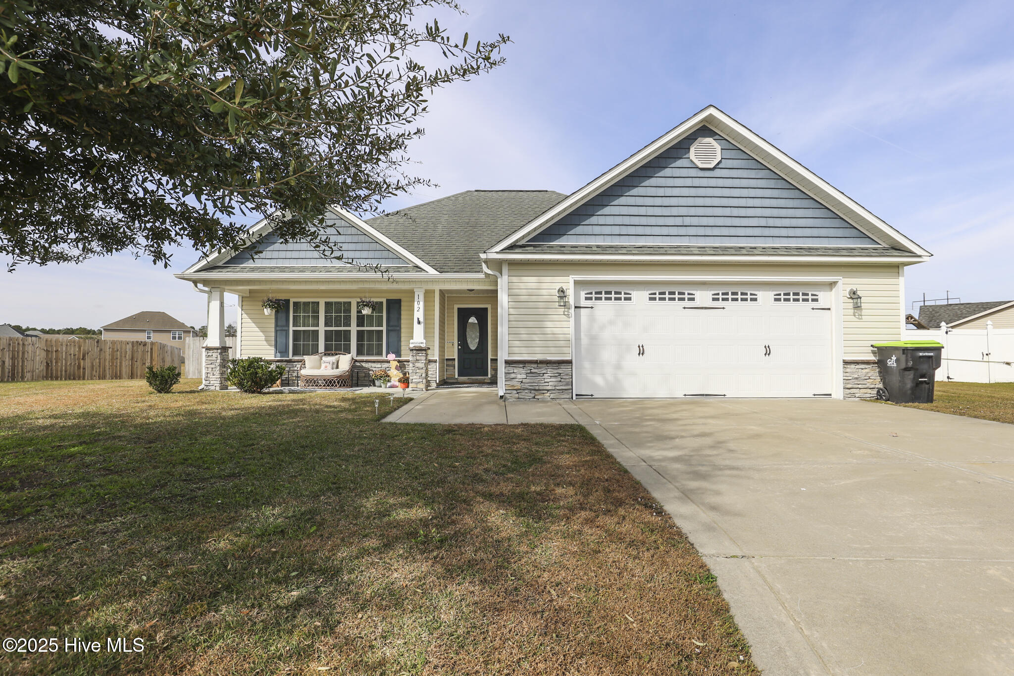 102 Nia Court Property Photo 1
