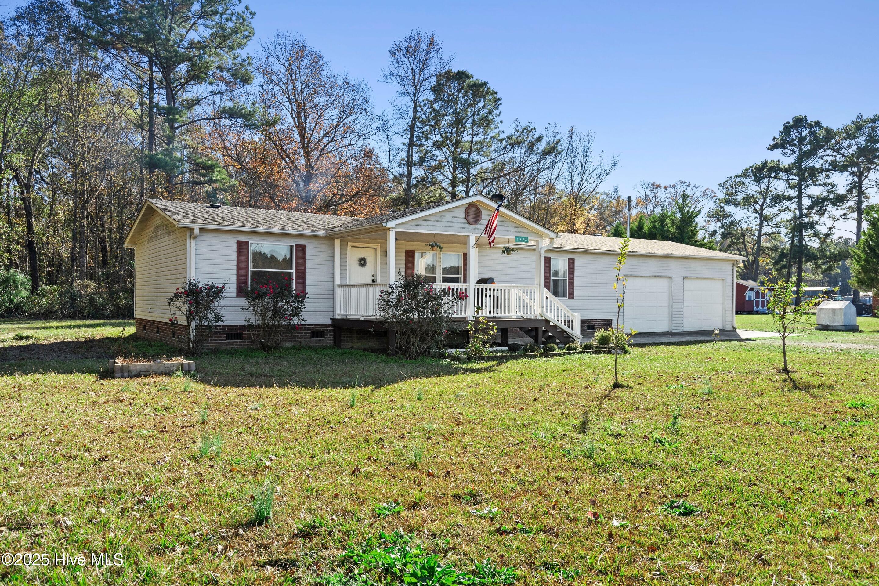 1224 Nc Highway 11 Property Photo 1