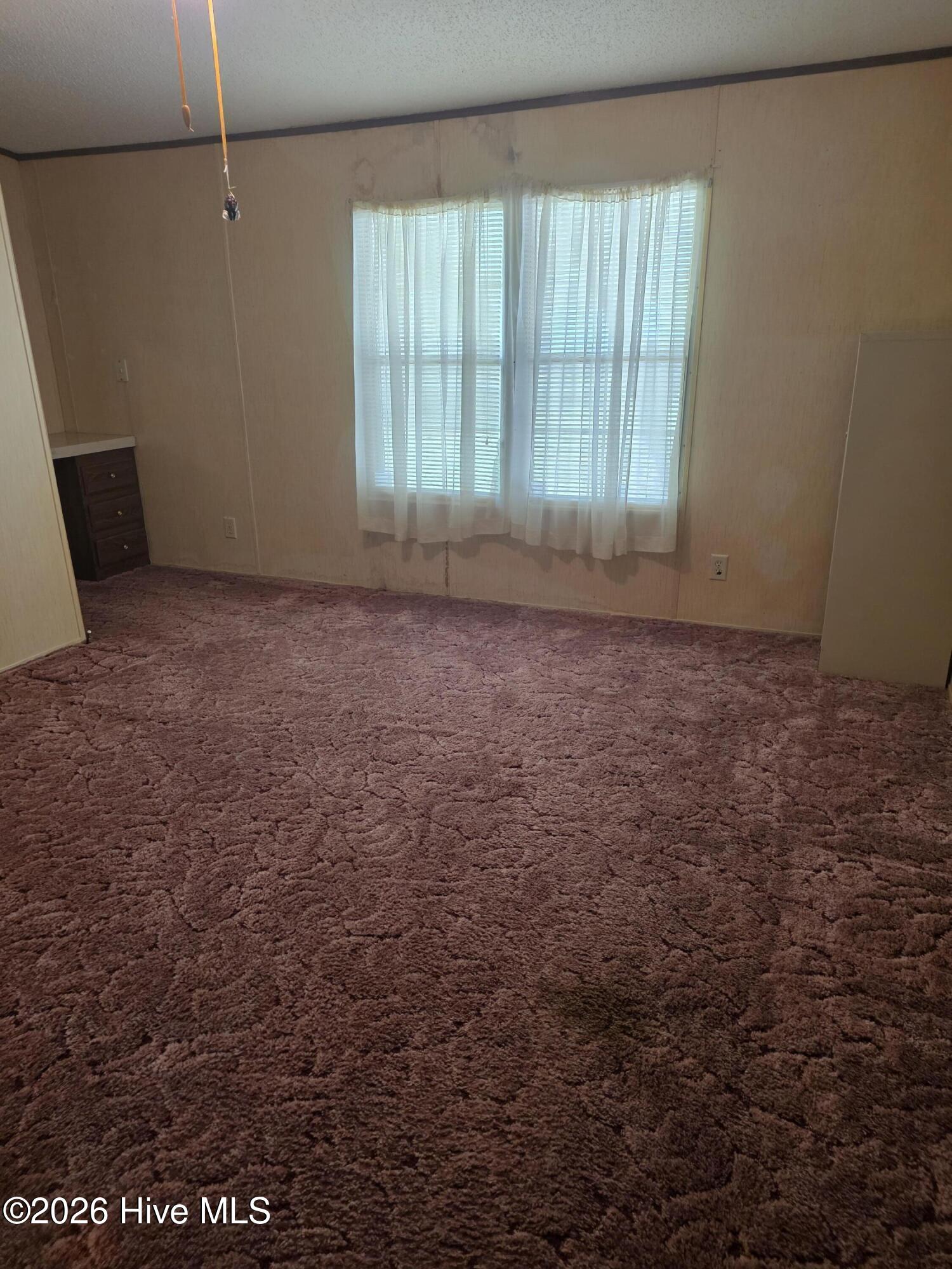 723 W Broad Street Property Photo 16