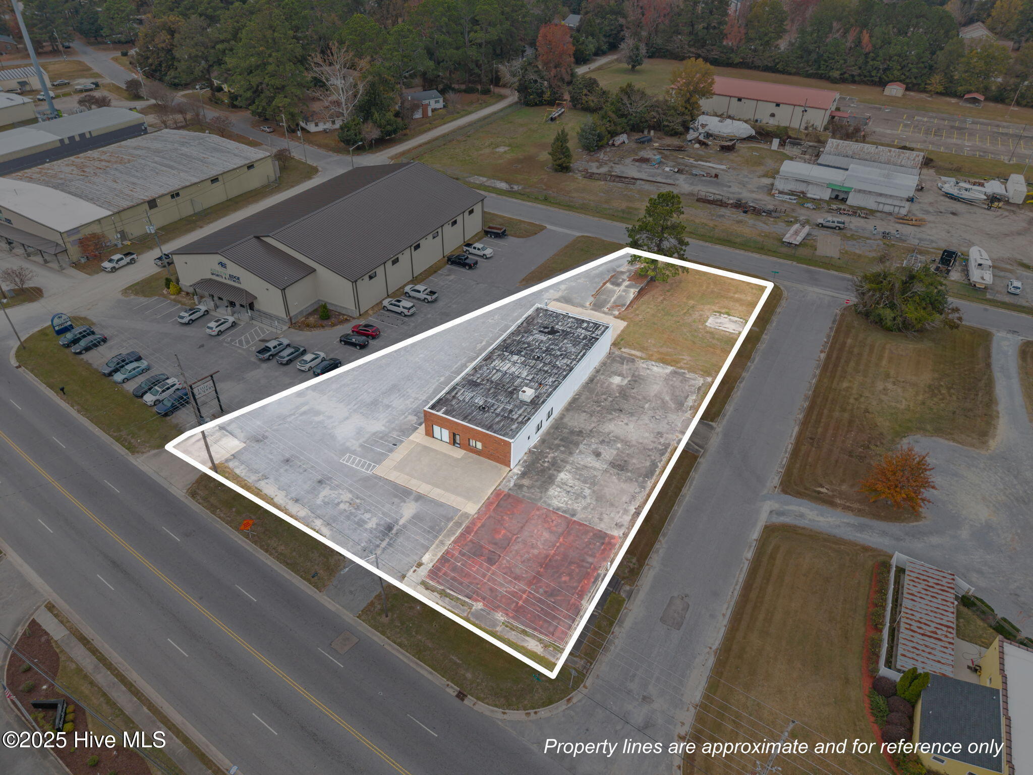 852 W 5th Street Property Photo 1