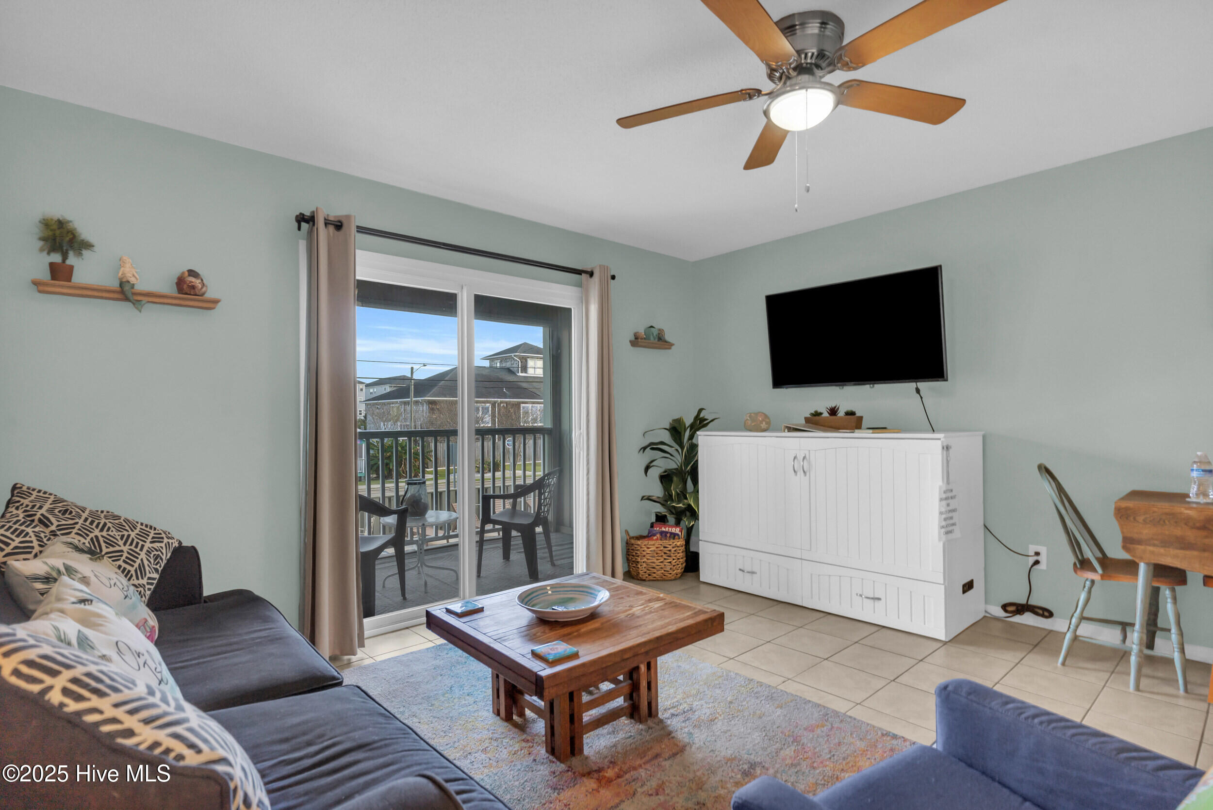 200 Lake Park Boulevard S 8a Property Photo 9