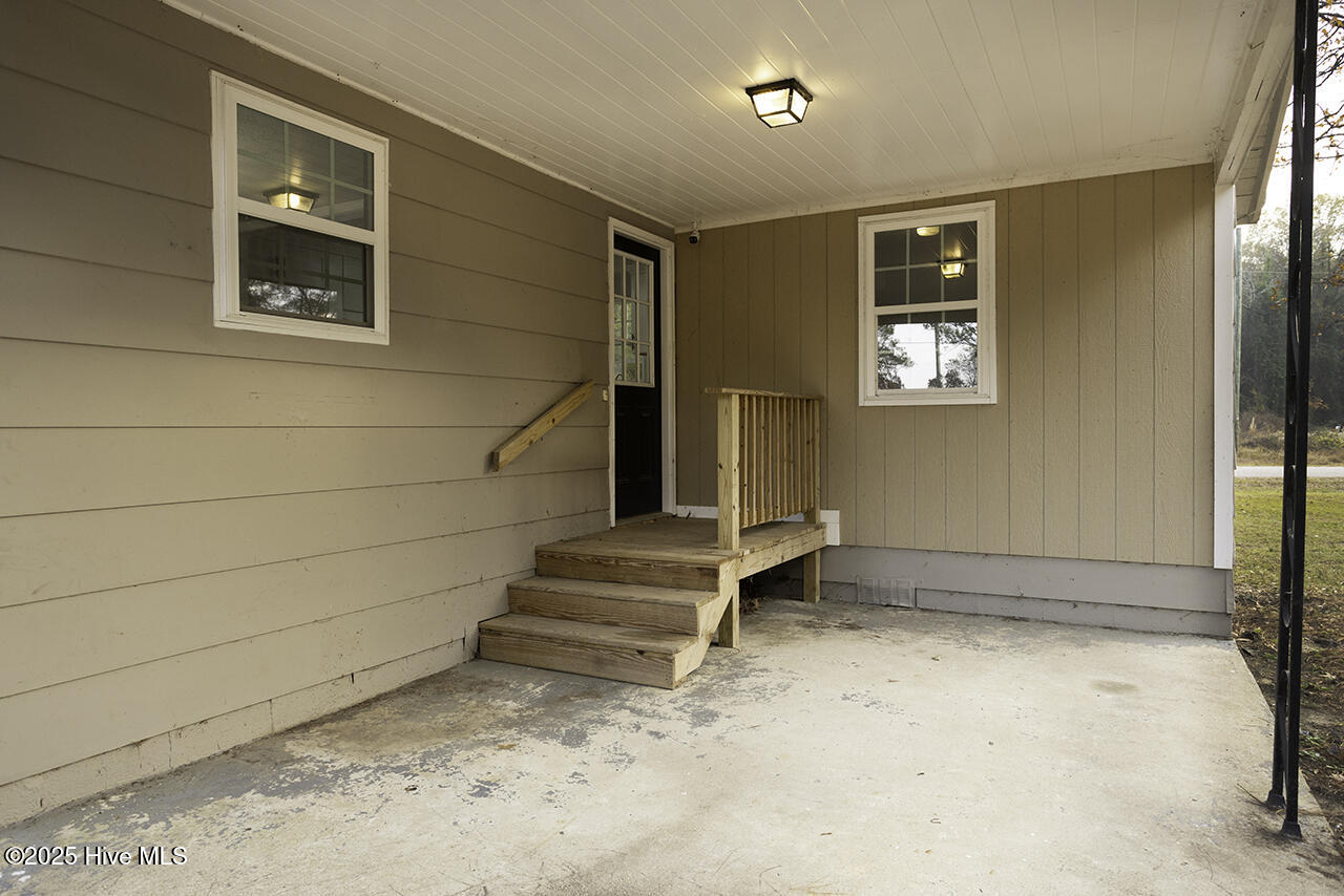 4050 Doc Bennett Road Property Photo 4