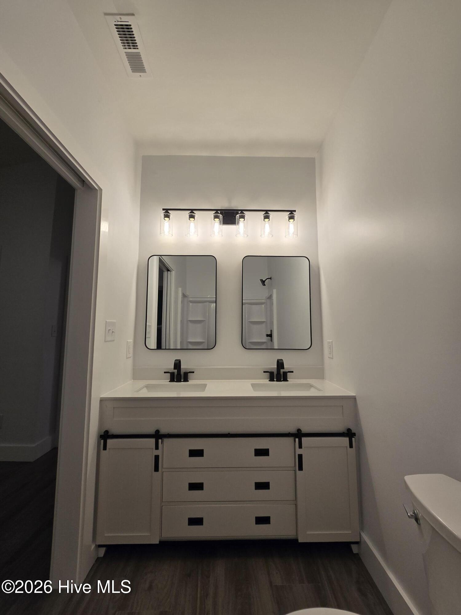 234 Manchester Road Property Photo 6