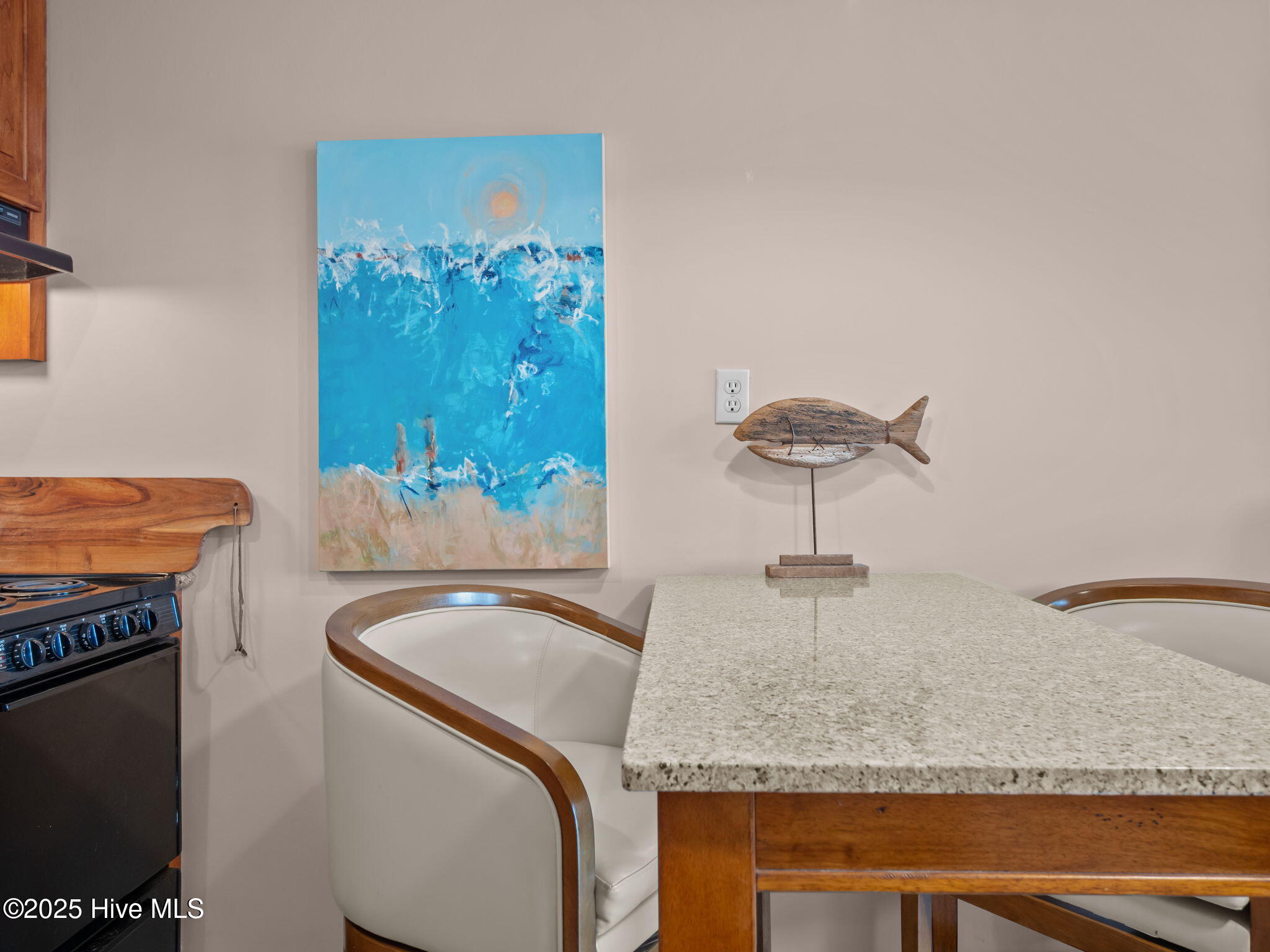301 Henderson Boulevard 24 Property Photo 6