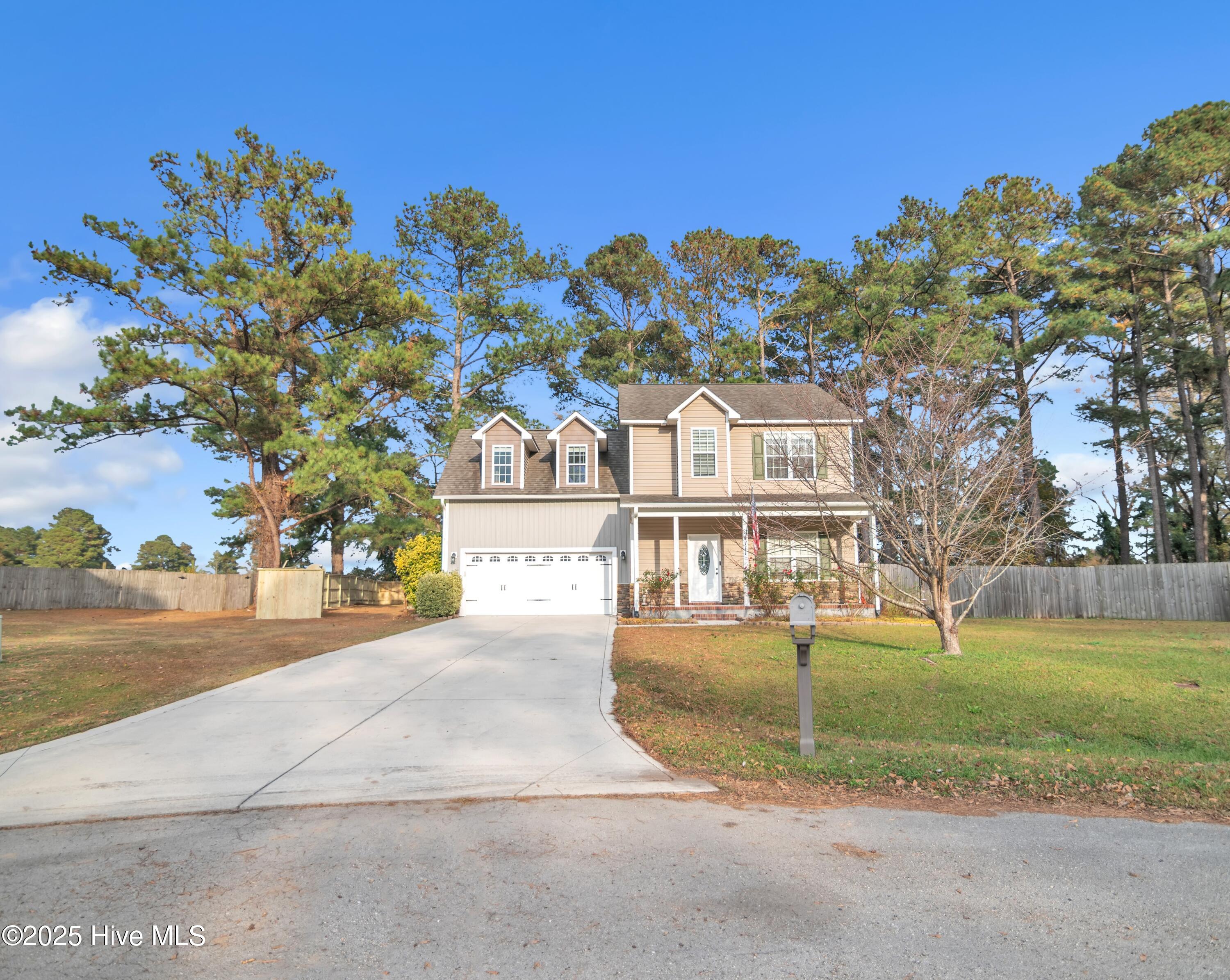 111 Briscoe Drive Property Photo 1
