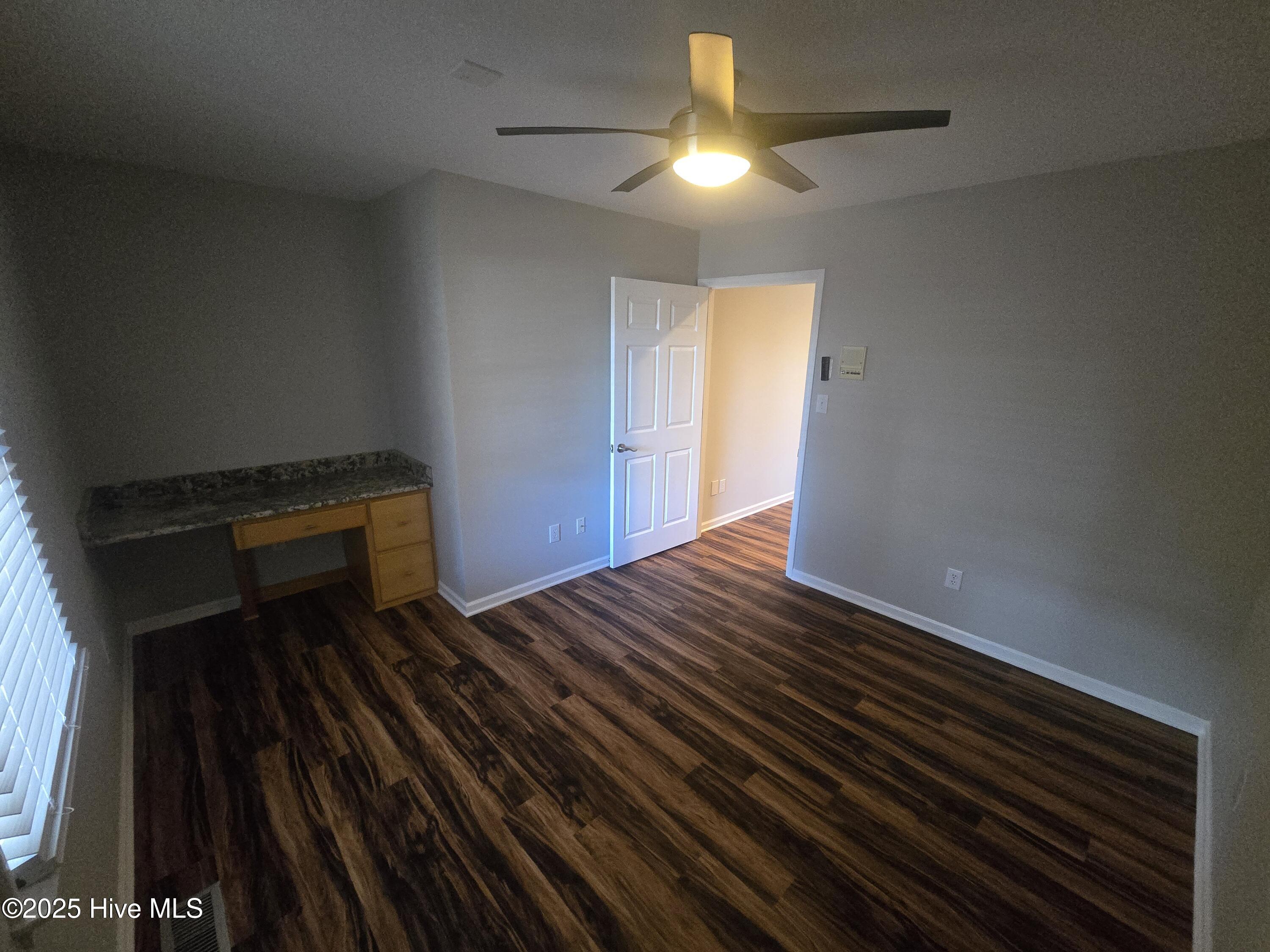 5901 Mclean Street Property Photo 11