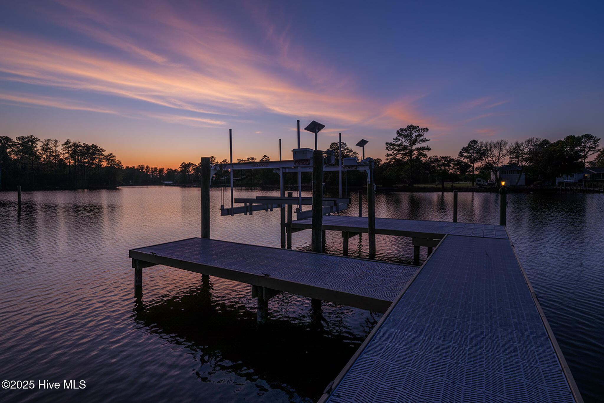105 Trawler Lane Property Photo 4