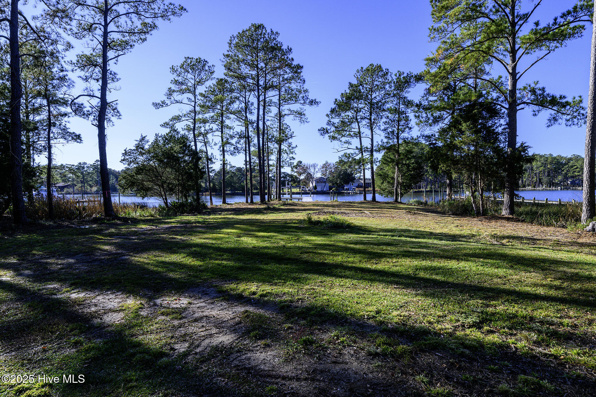 105 Trawler Lane Property Photo 6