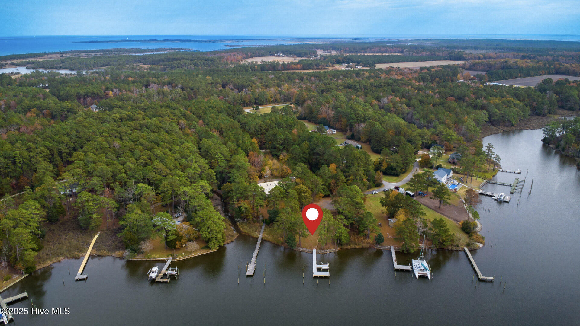 105 Trawler Lane Property Photo 10