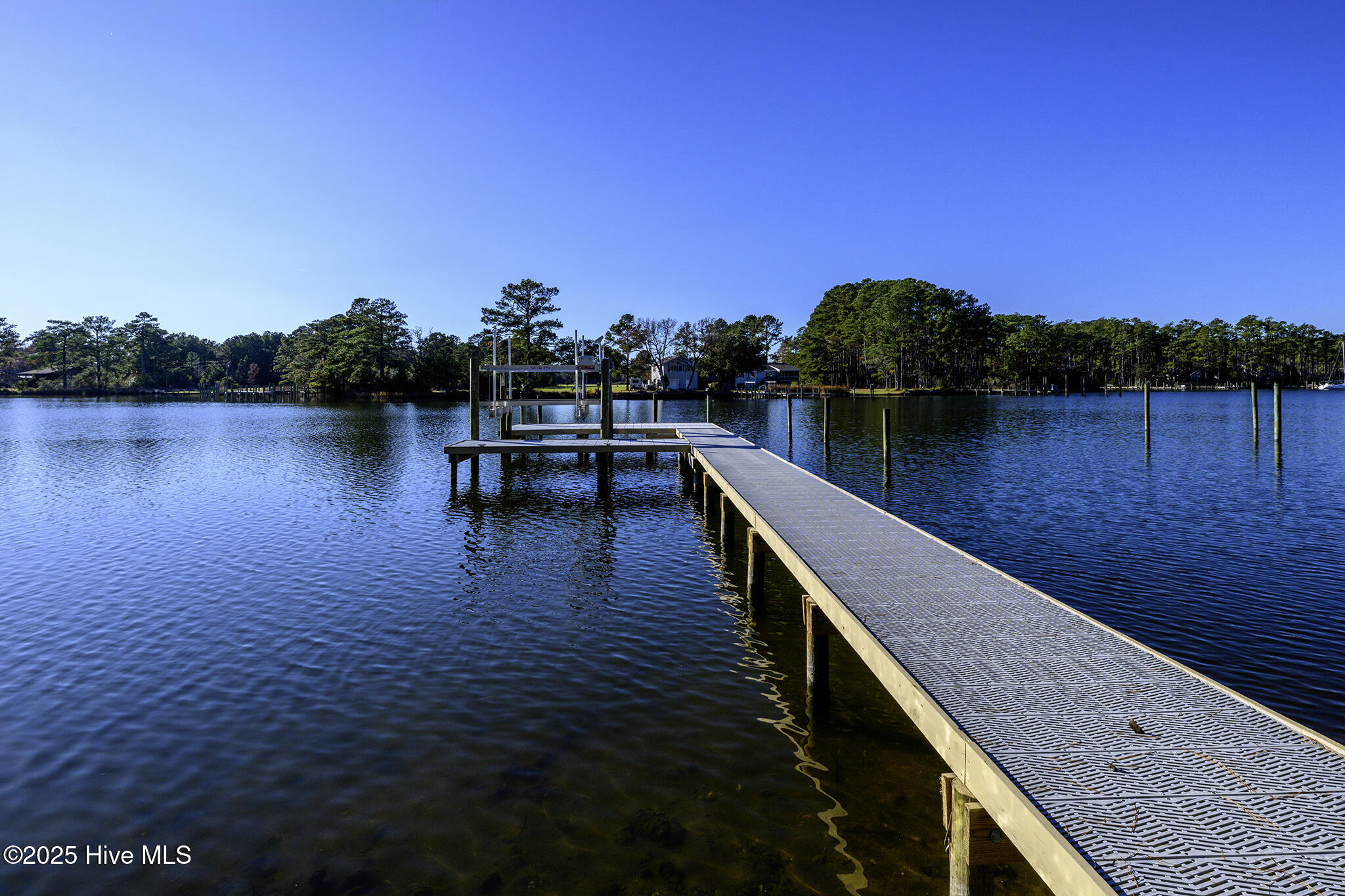 105 Trawler Lane Property Photo 16
