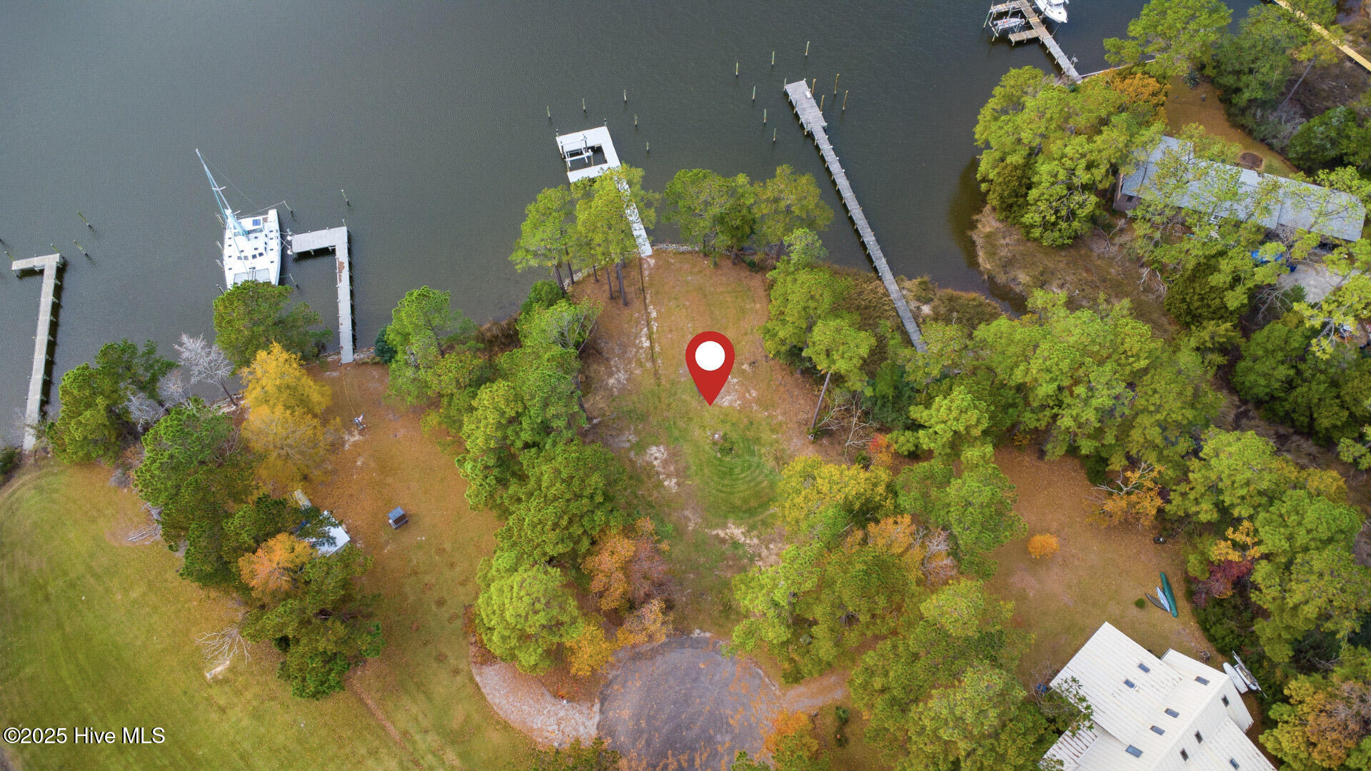 105 Trawler Lane Property Photo 28