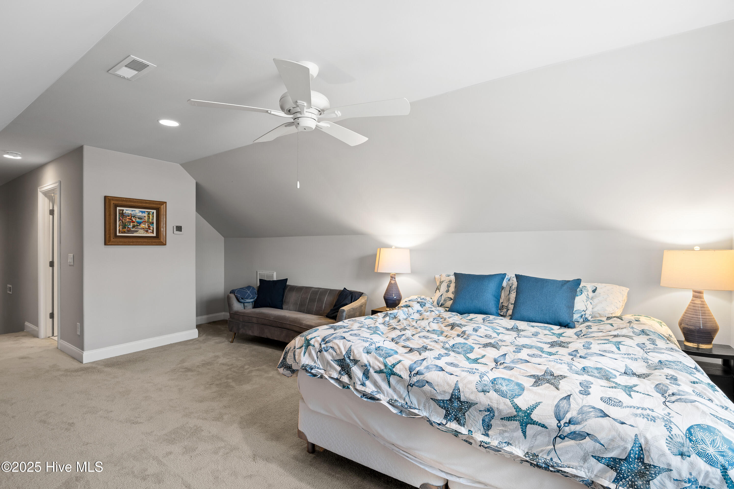 662 Jenoa Loop Property Photo 36