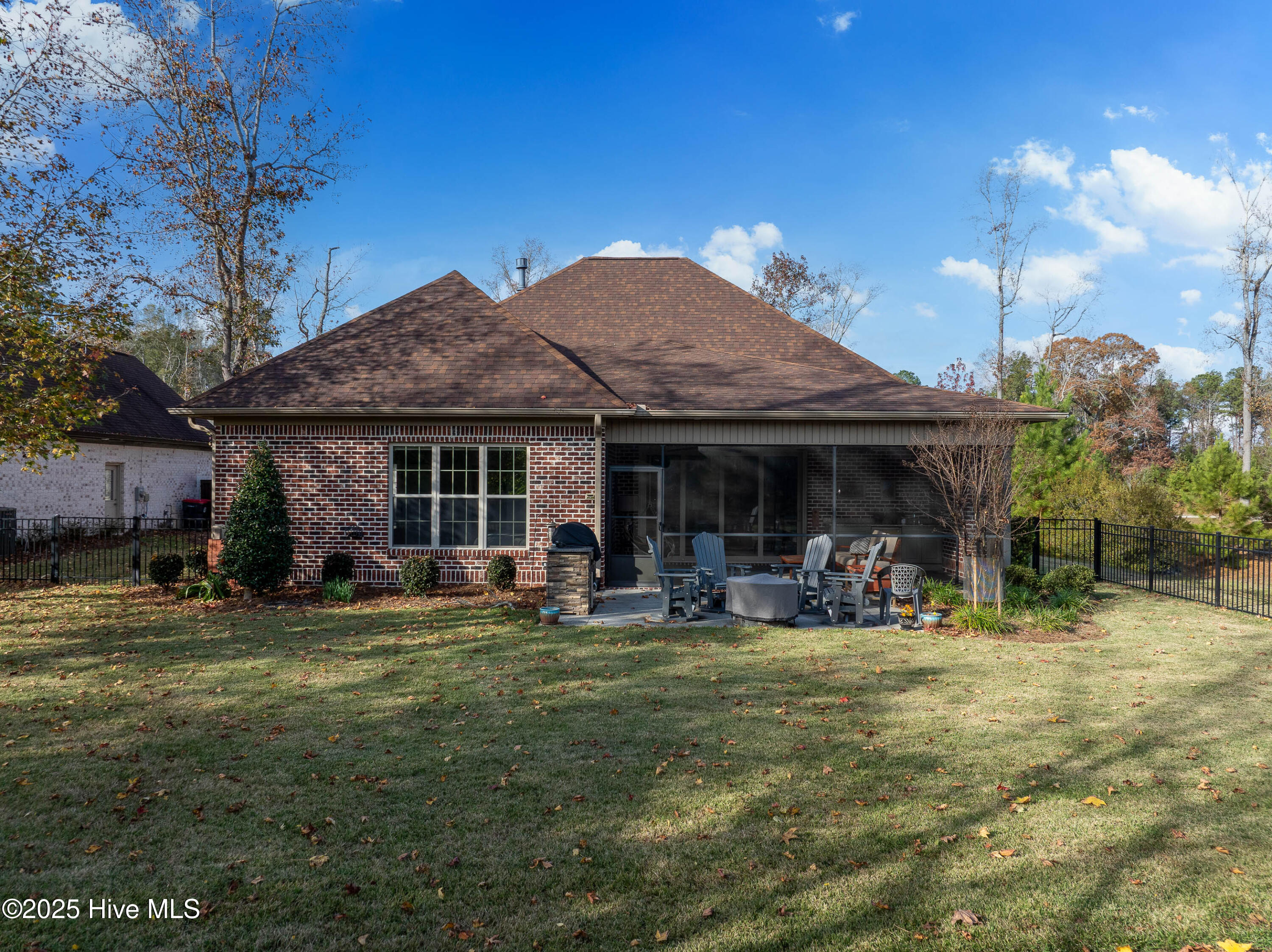 662 Jenoa Loop Property Photo 43