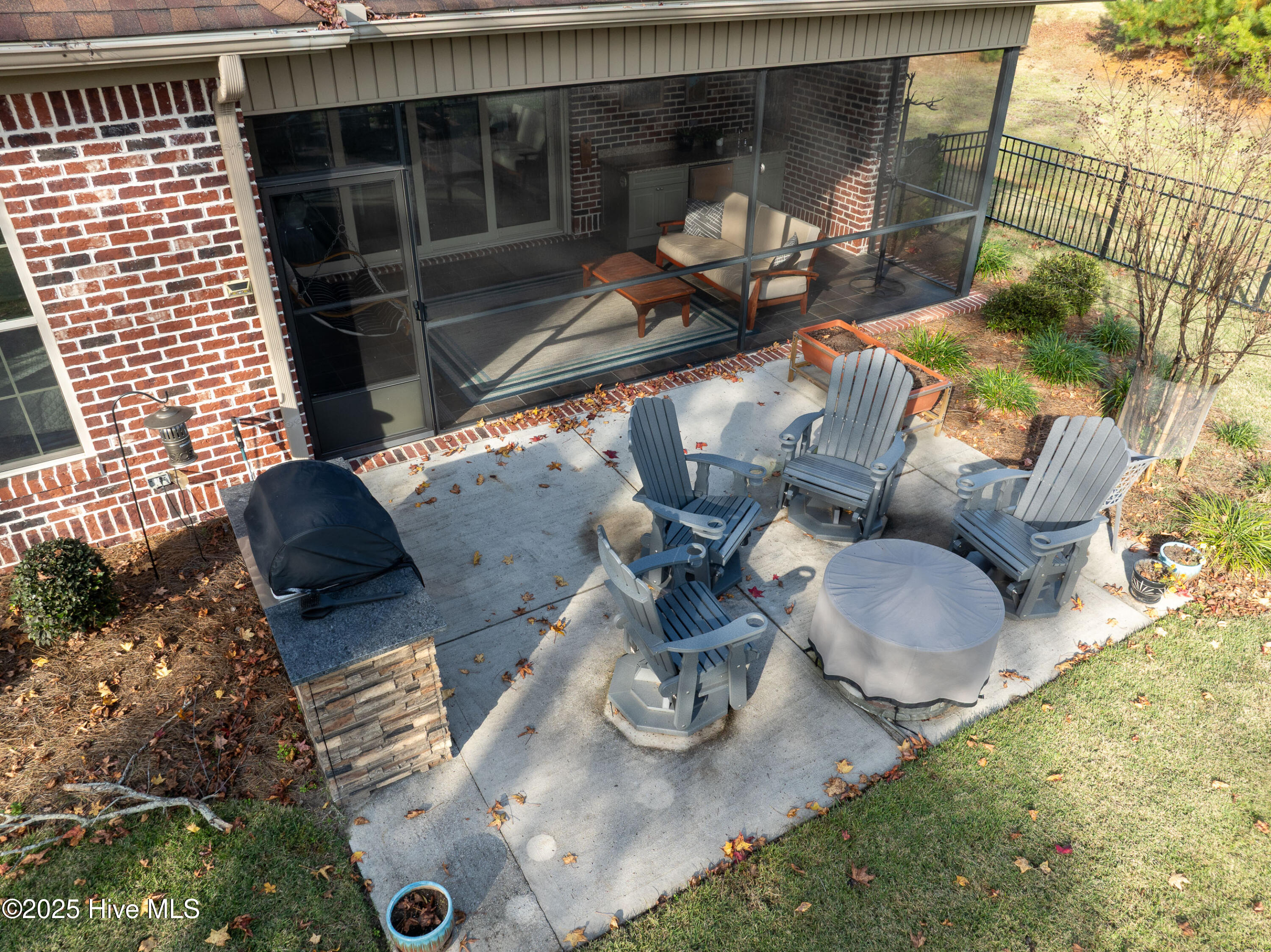 662 Jenoa Loop Property Photo 45