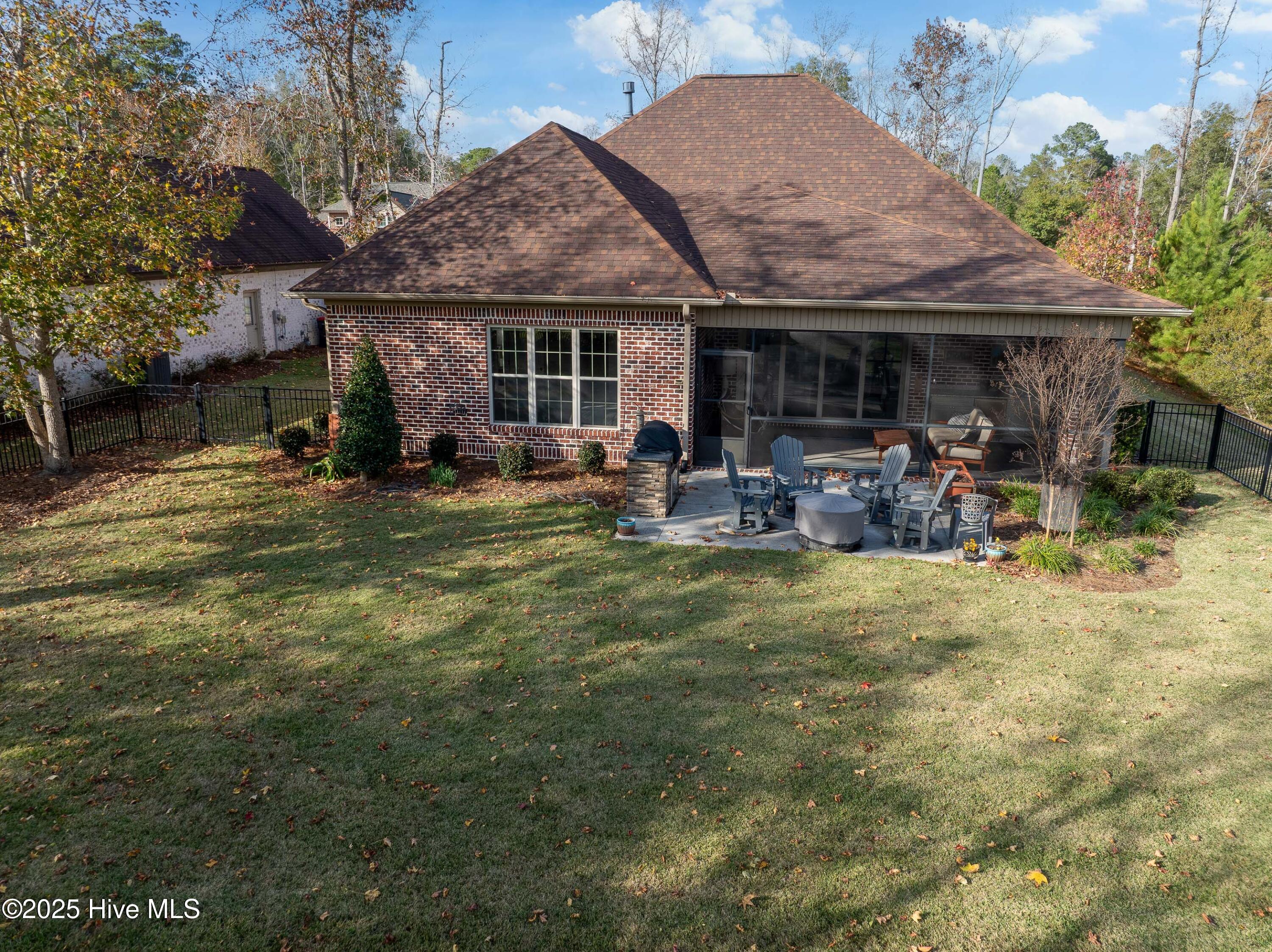 662 Jenoa Loop Property Photo 47