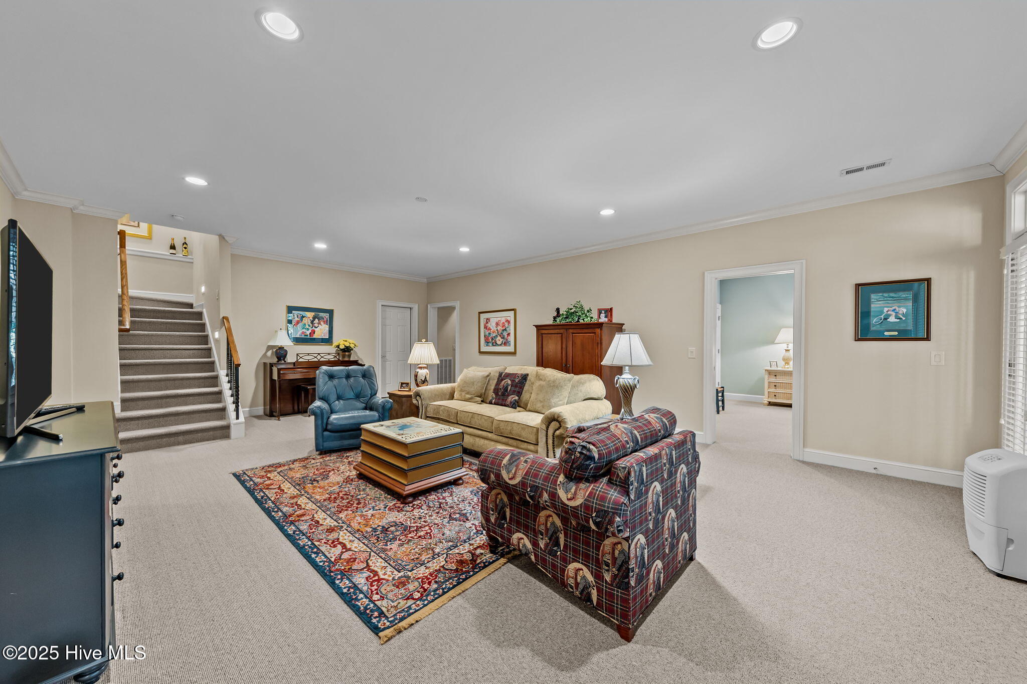 7 Wellington Drive Property Photo 28