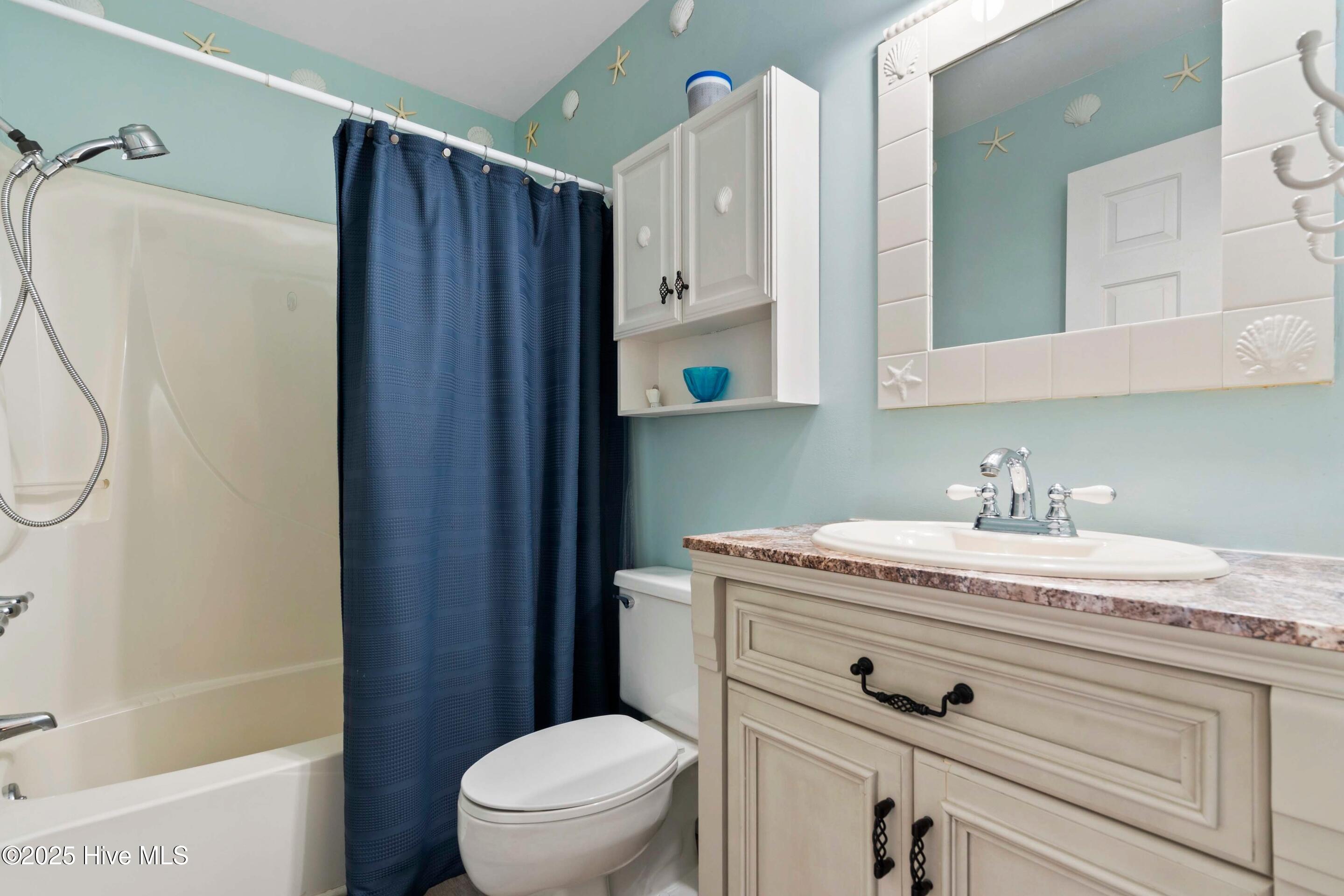 447 E 2nd Street E17 Property Photo 27
