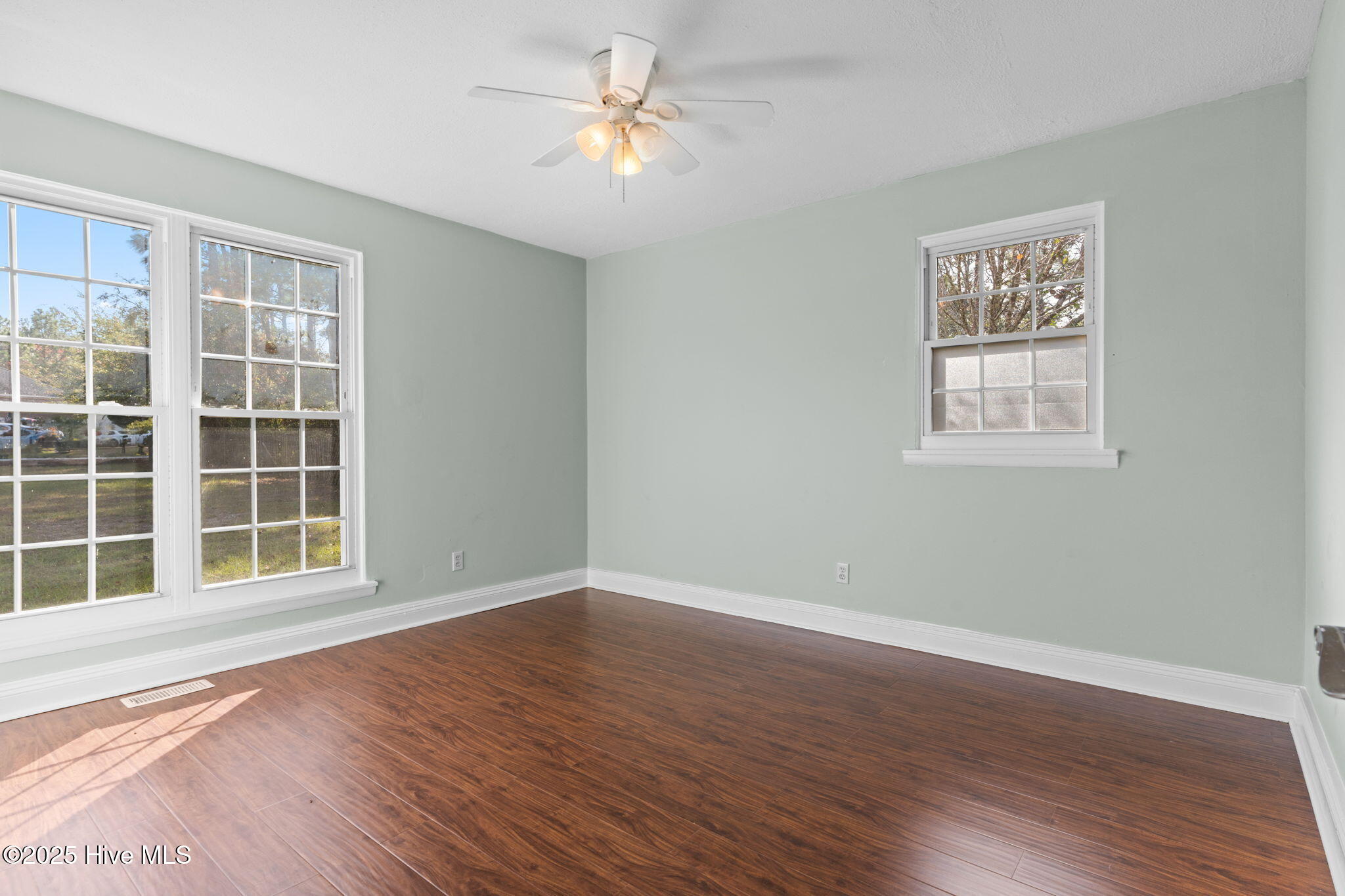 821 S Shore Drive Property Photo 33