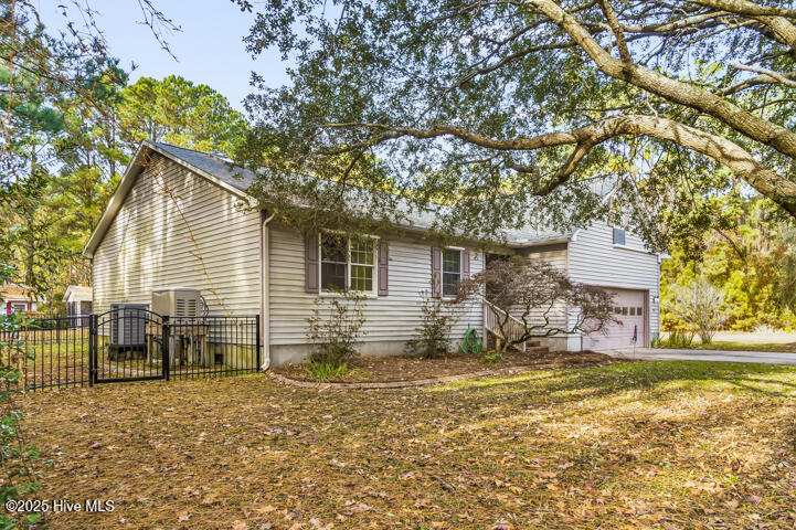 9314 Doris Drive Property Photo 2