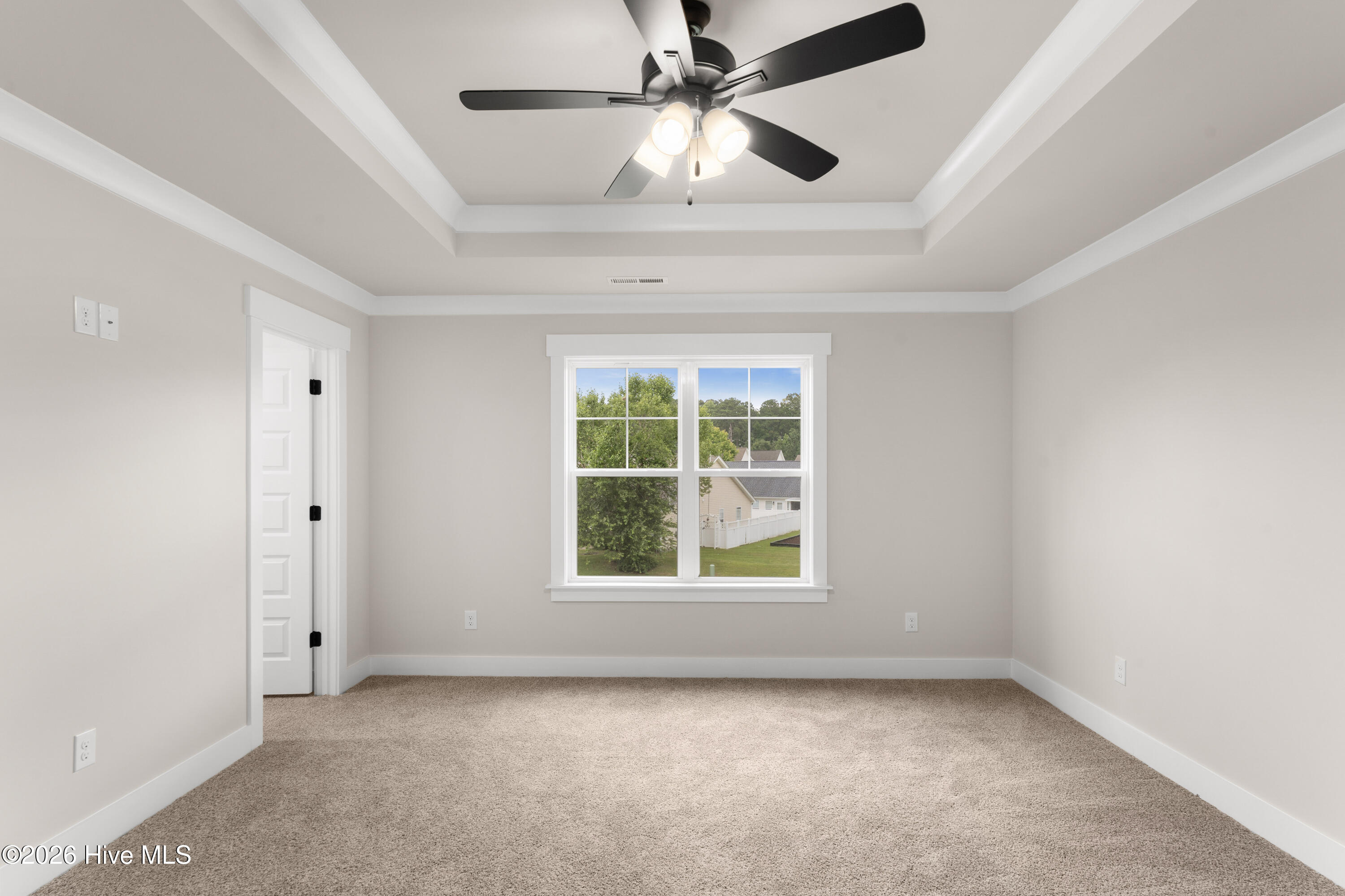 302 Hawks Bluff Drive Property Photo 17