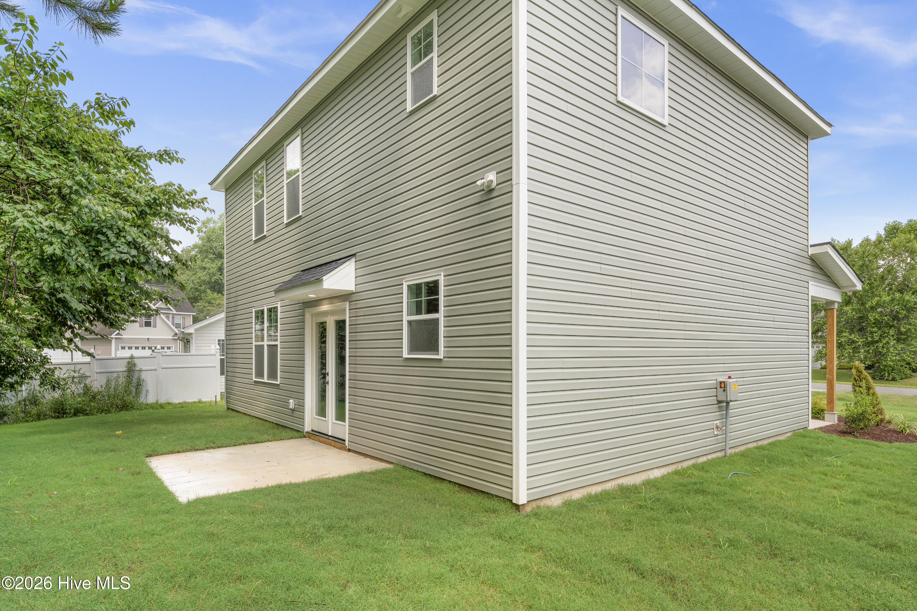 302 Hawks Bluff Drive Property Photo 34