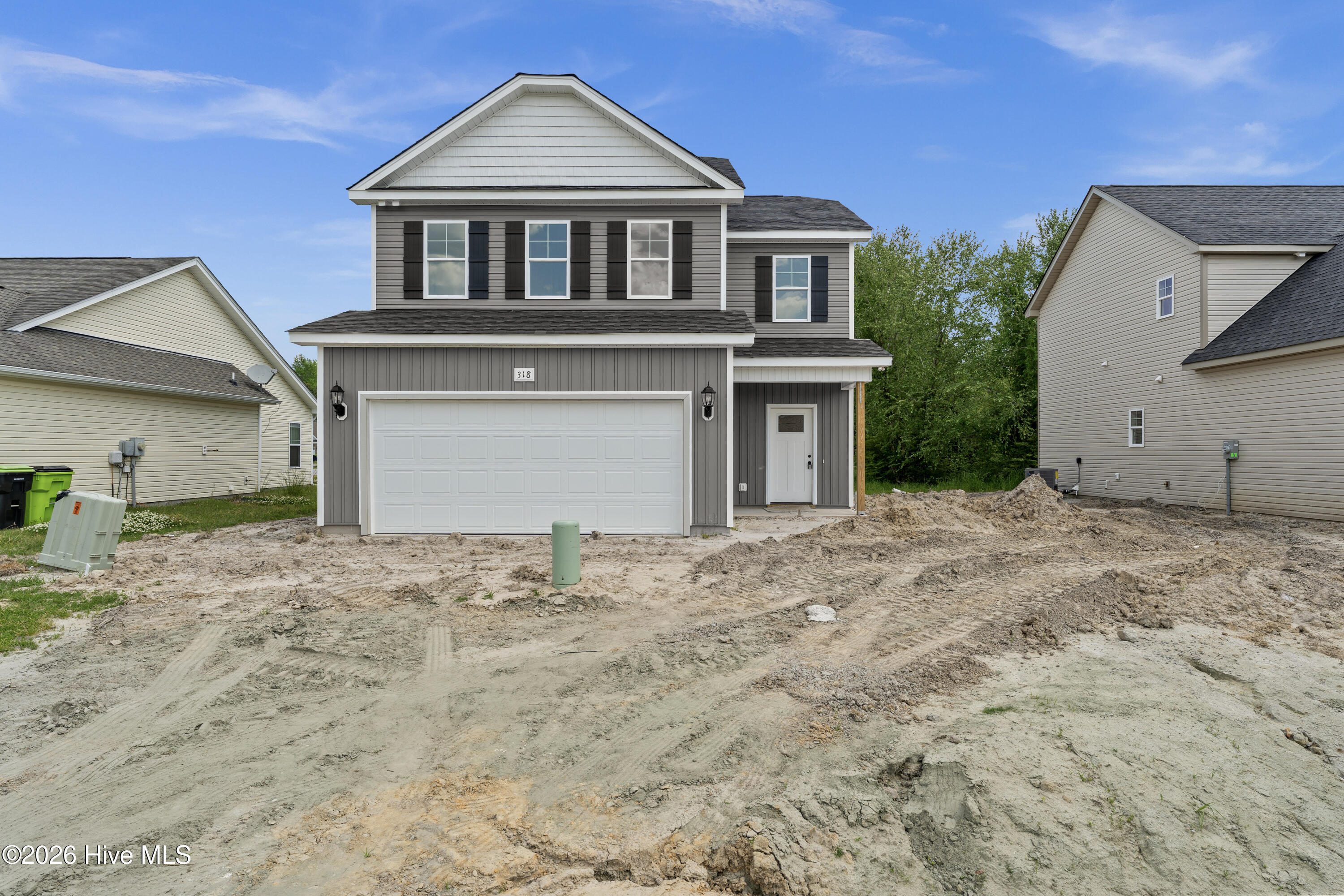 318 Hawks Bluff Drive Property Photo 1