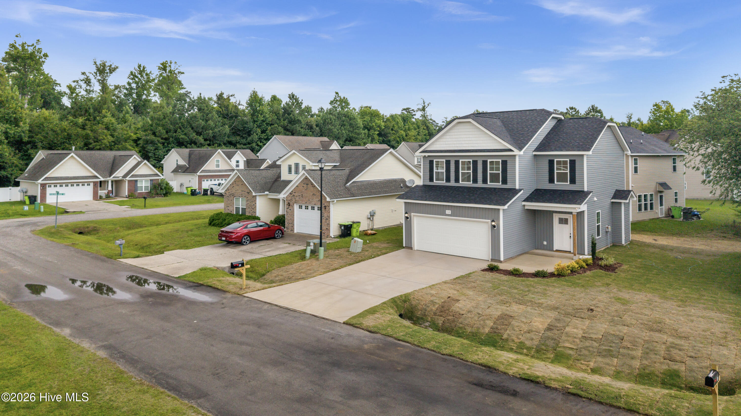 318 Hawks Bluff Drive Property Photo 10