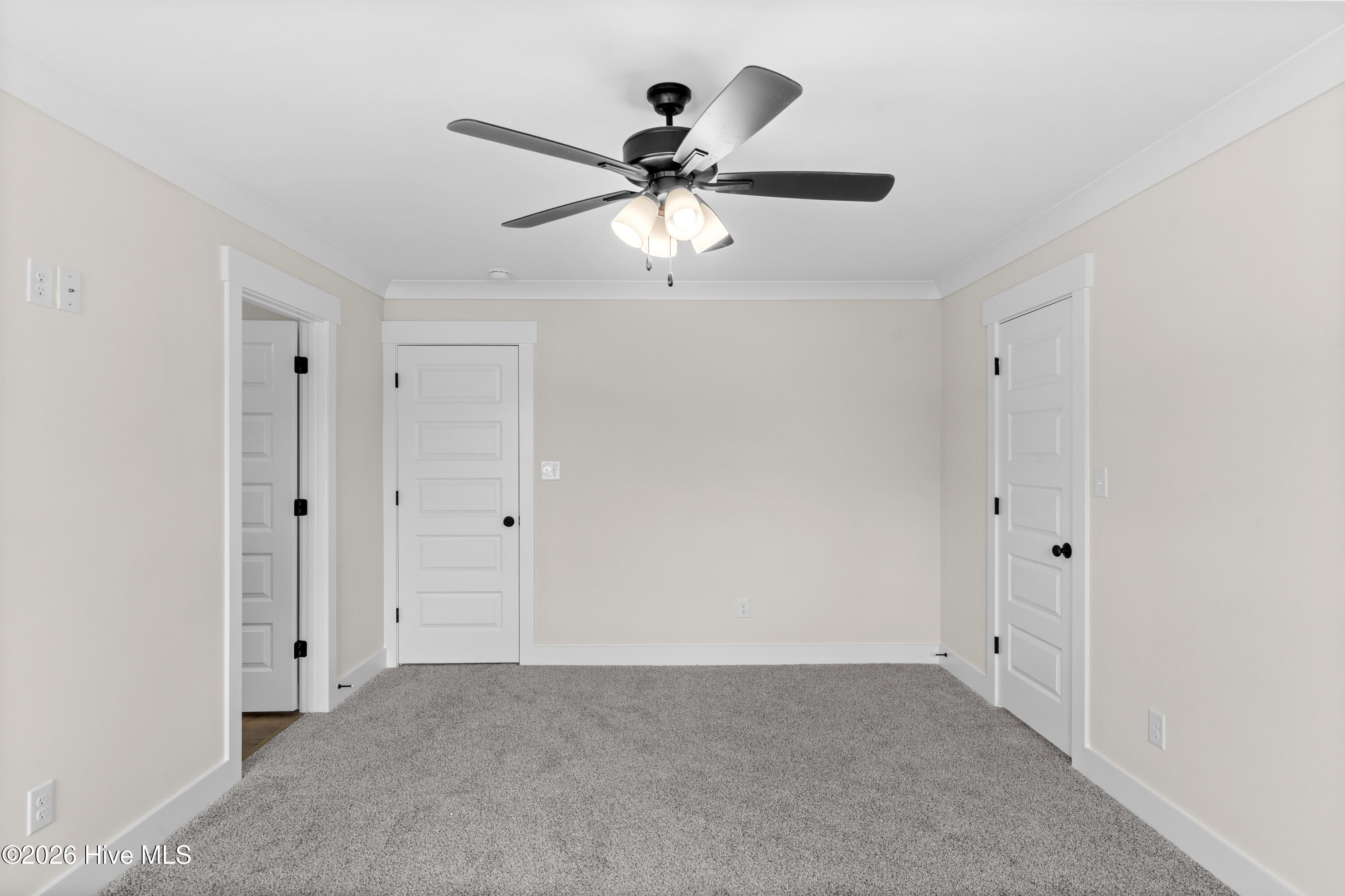 318 Hawks Bluff Drive Property Photo 32