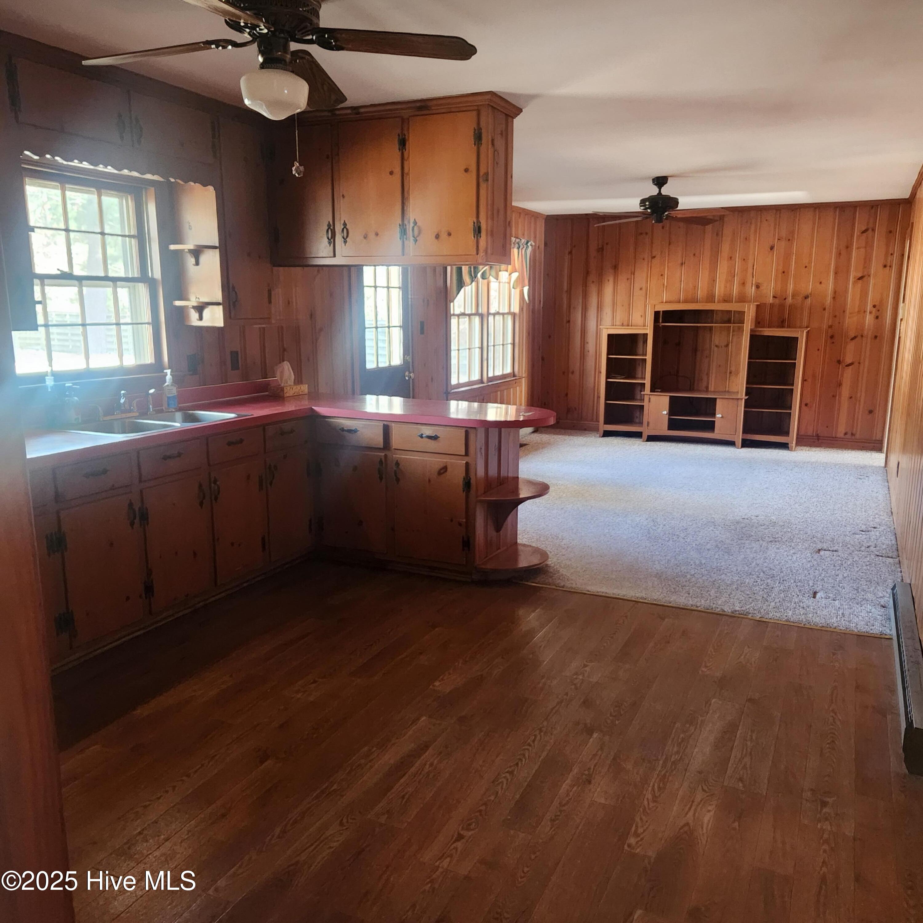 727 Fairlane Drive Property Photo 18