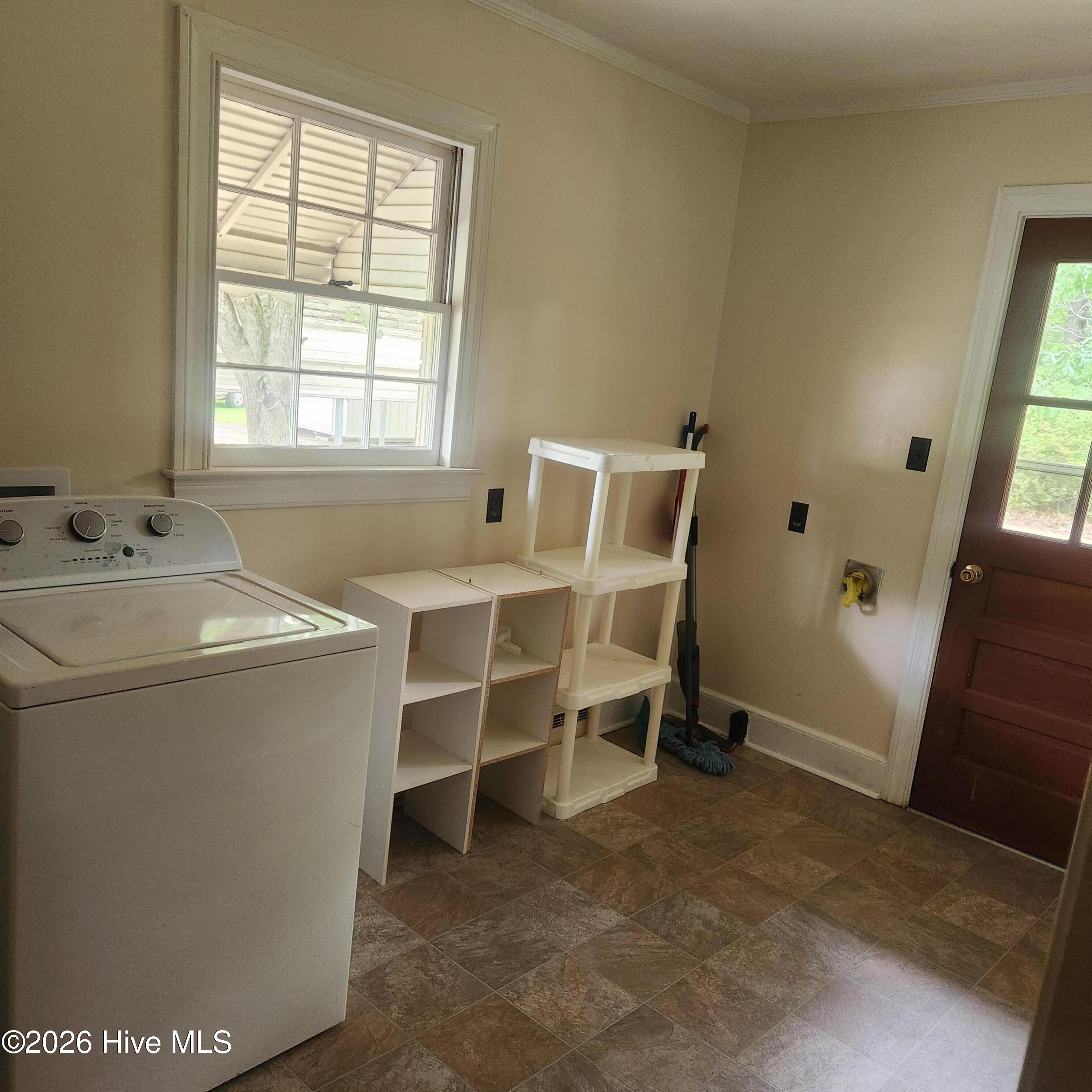 727 Fairlane Drive Property Photo 20