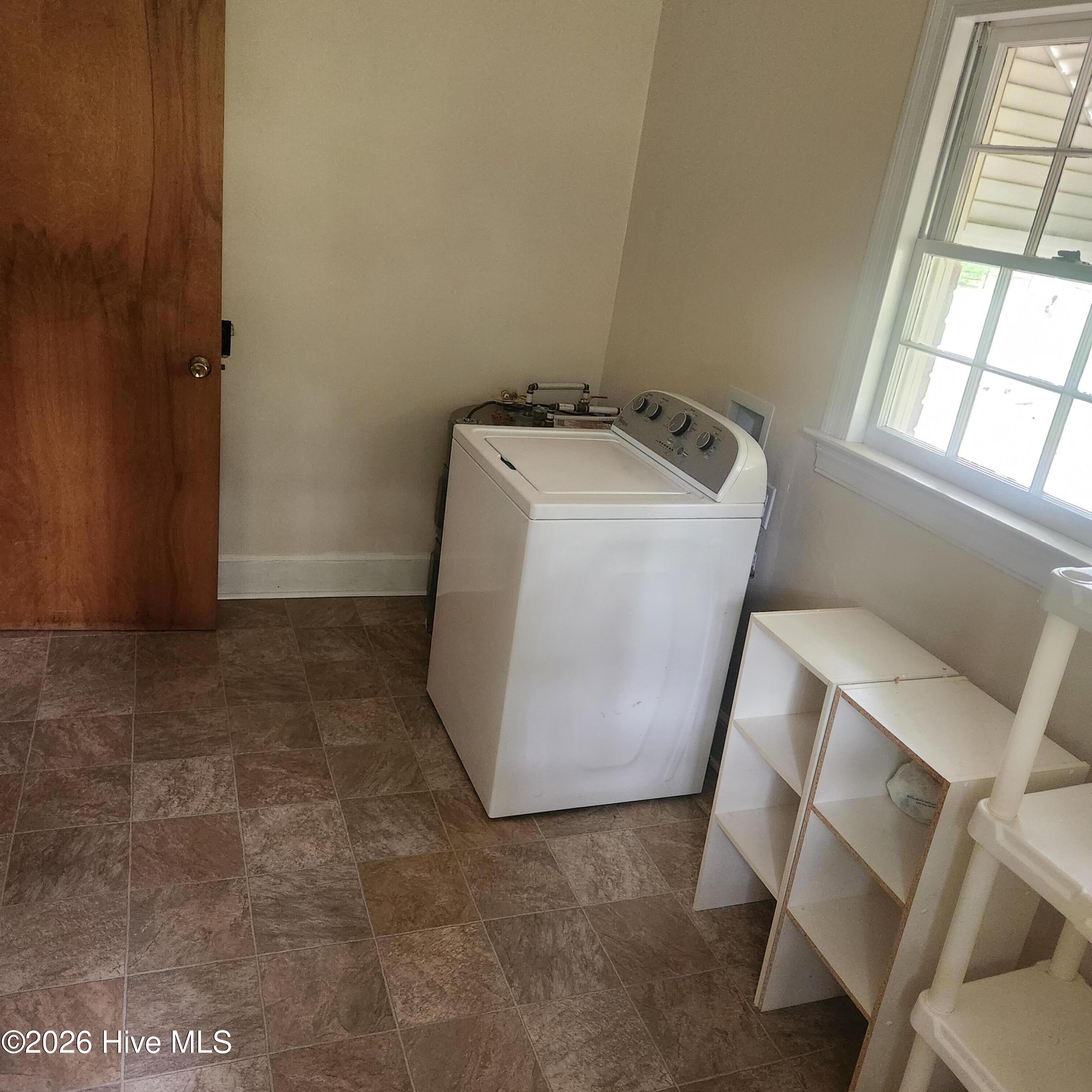 727 Fairlane Drive Property Photo 22