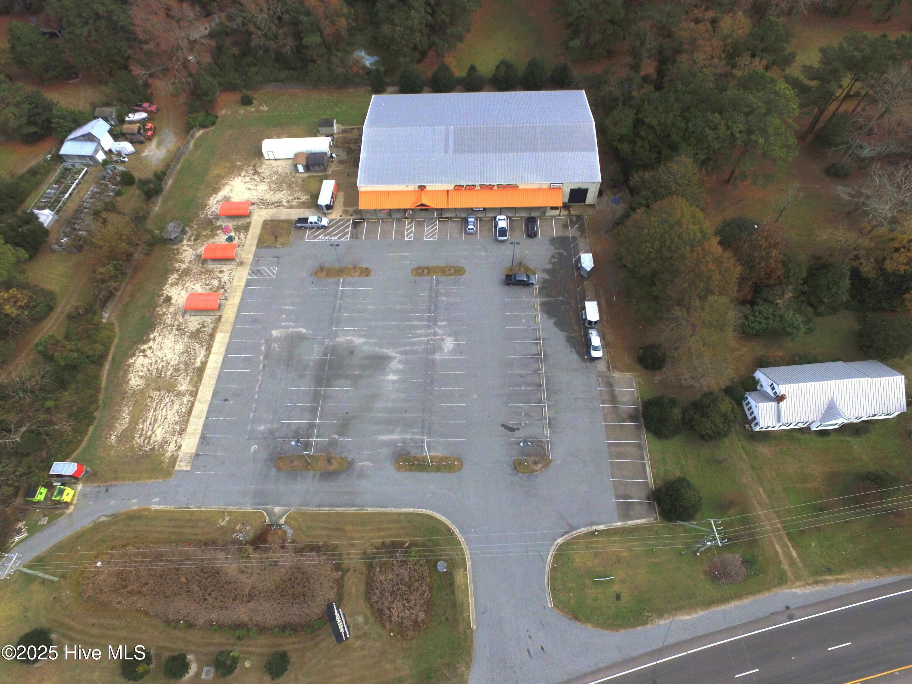 8739 Caratoke Highway Property Photo 8