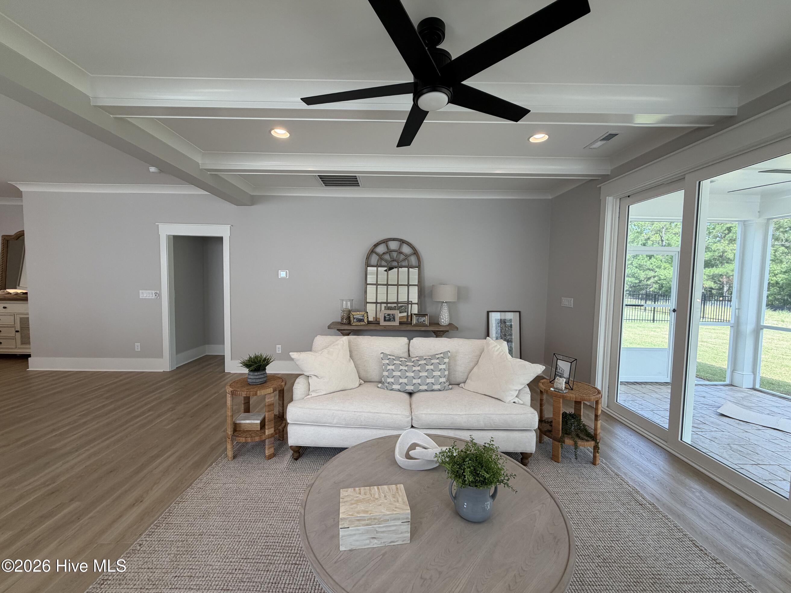 6041 Calvada Circle Property Photo 3
