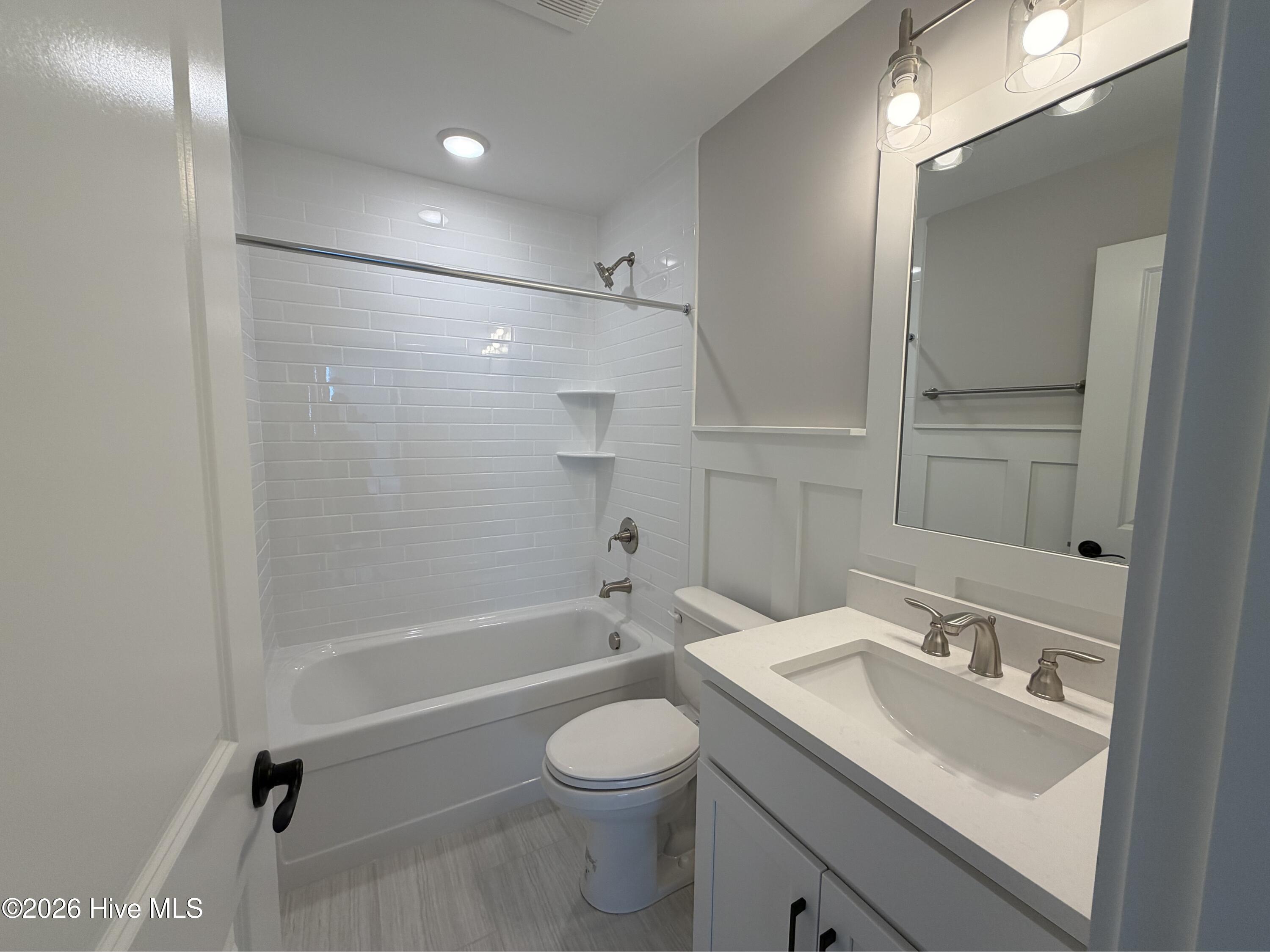 6041 Calvada Circle Property Photo 8