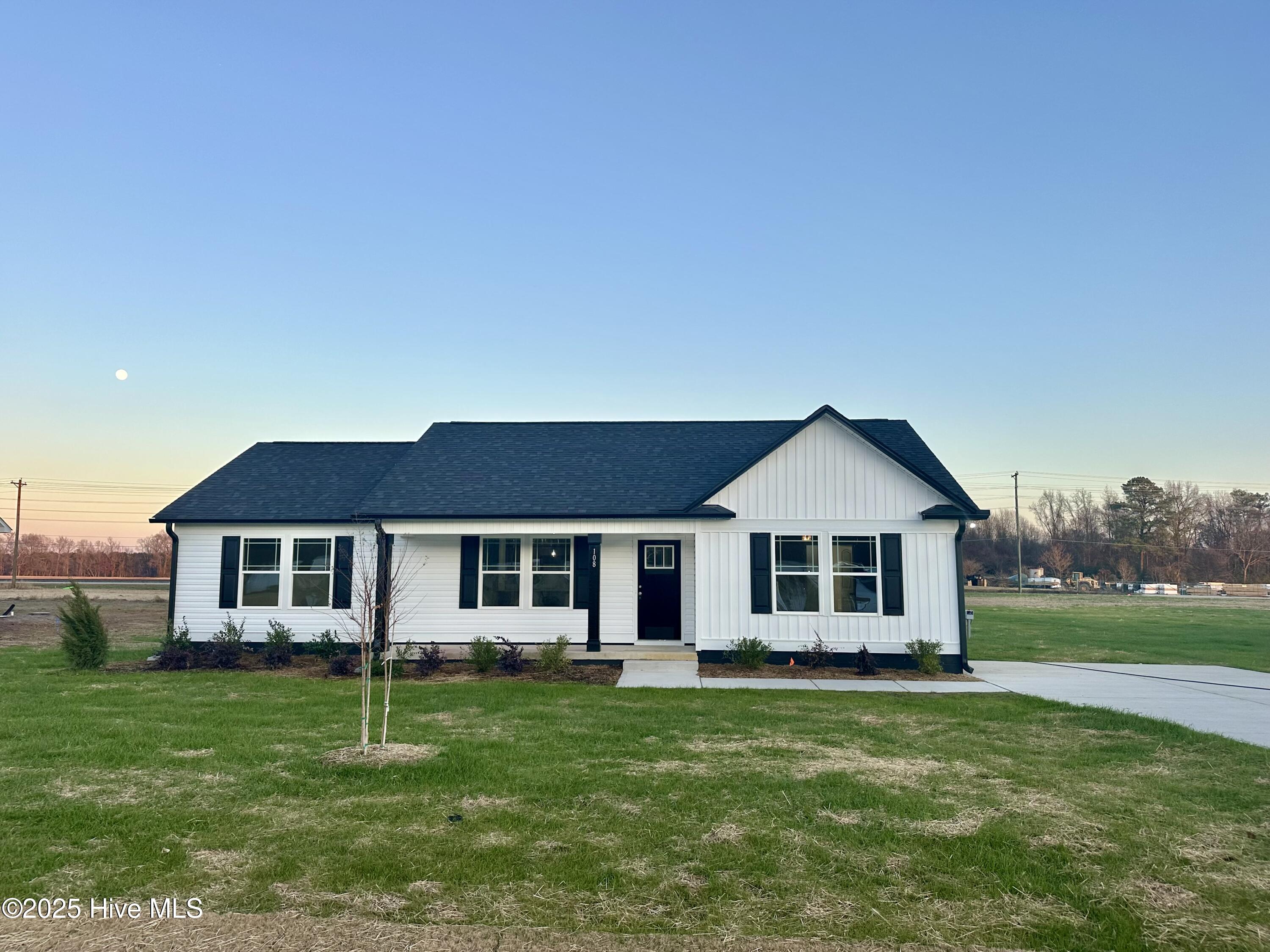 108 Dees Meadow Lane Property Photo 2