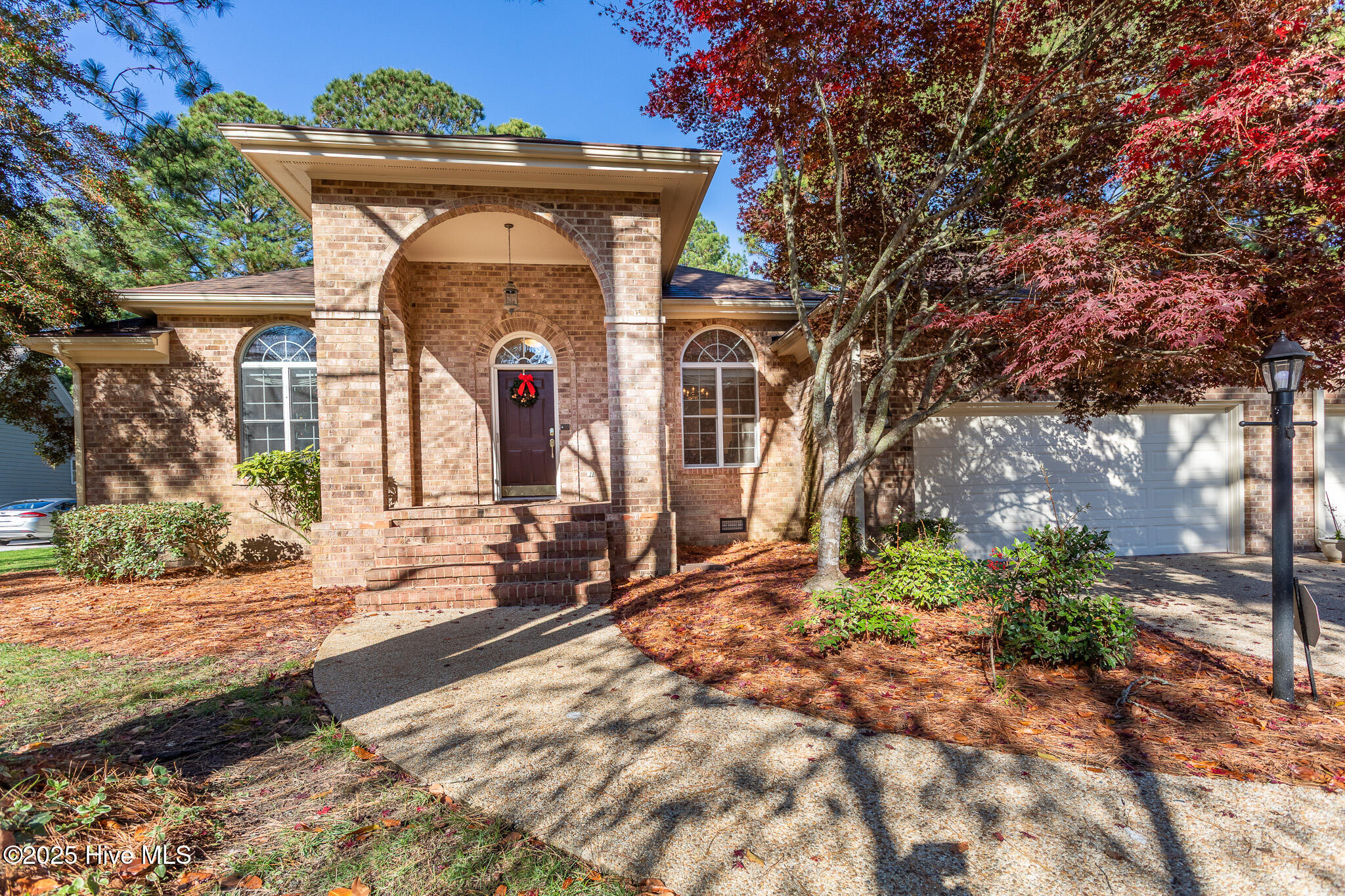 122 Waccamaw Drive Property Photo 4