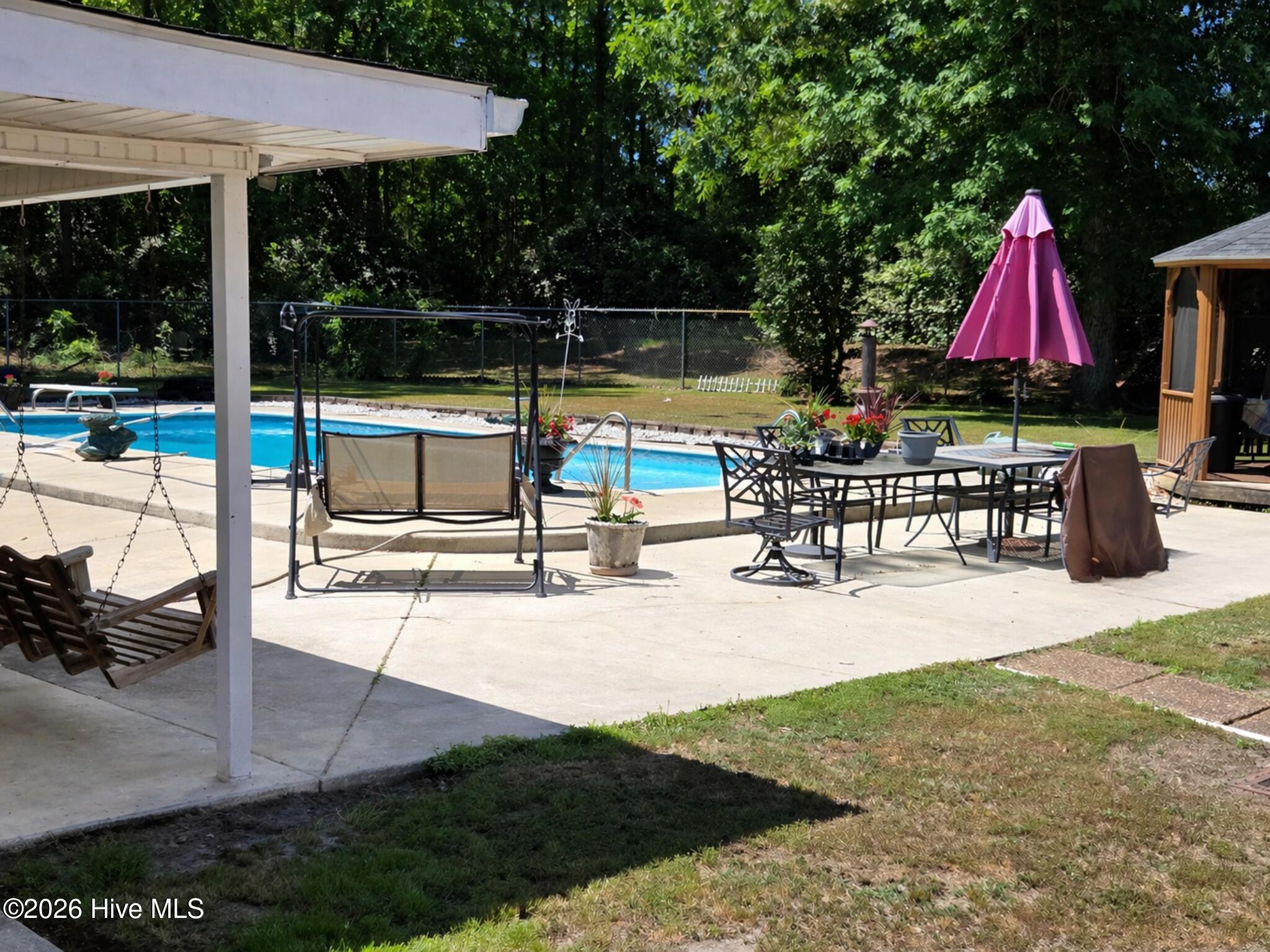 184 Timber Cove Drive Property Photo 3
