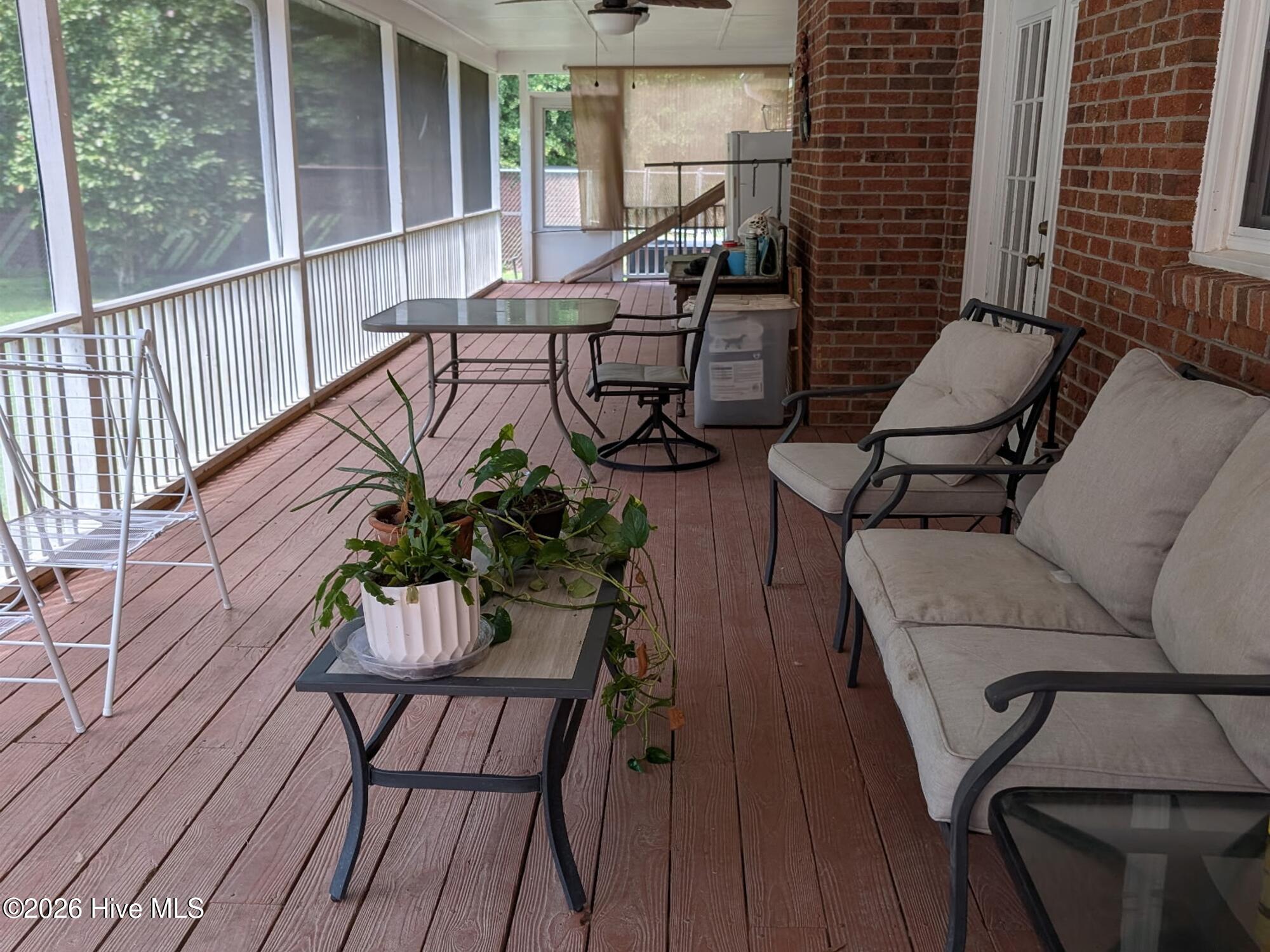 184 Timber Cove Drive Property Photo 5