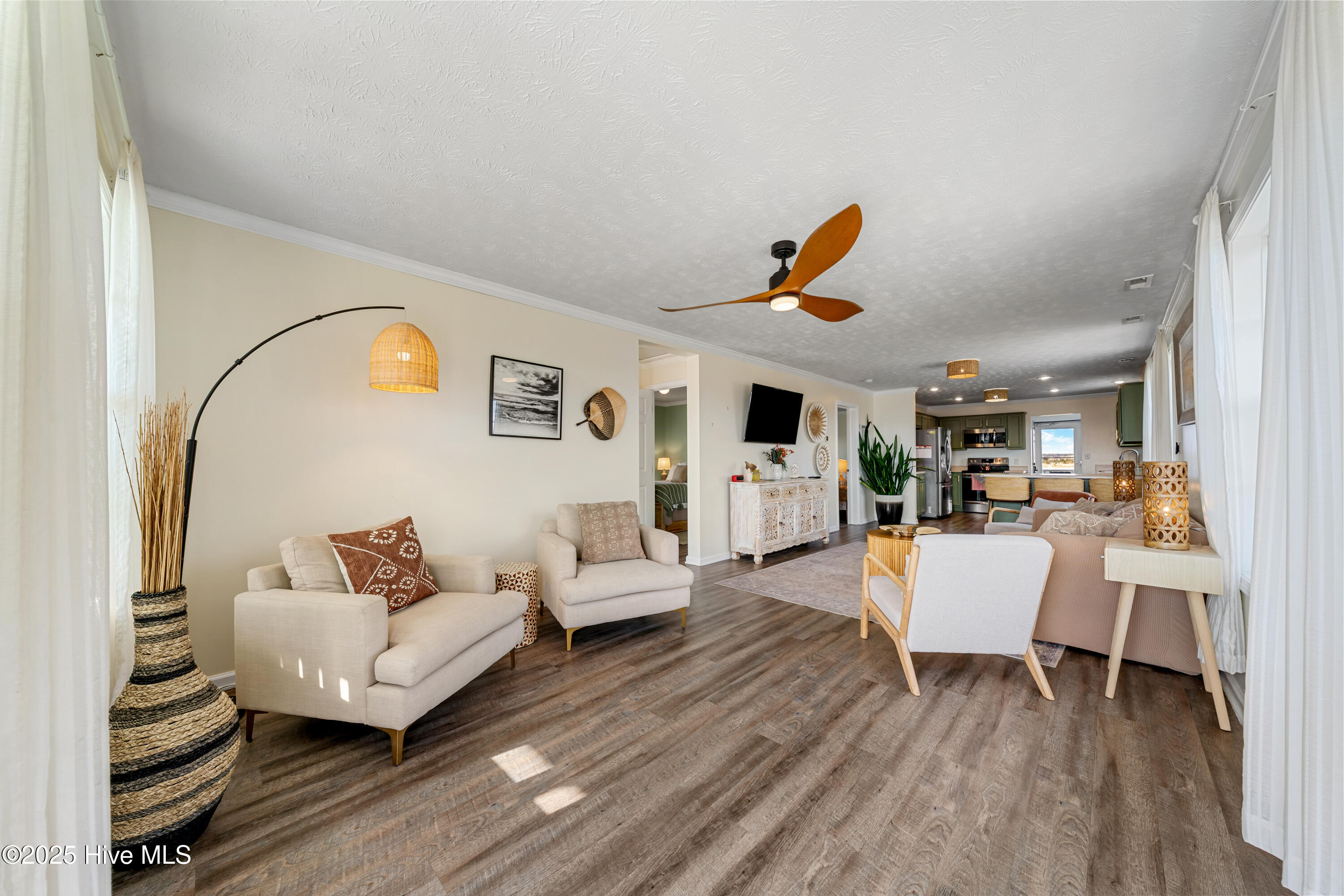 3505 Island Drive Property Photo 2