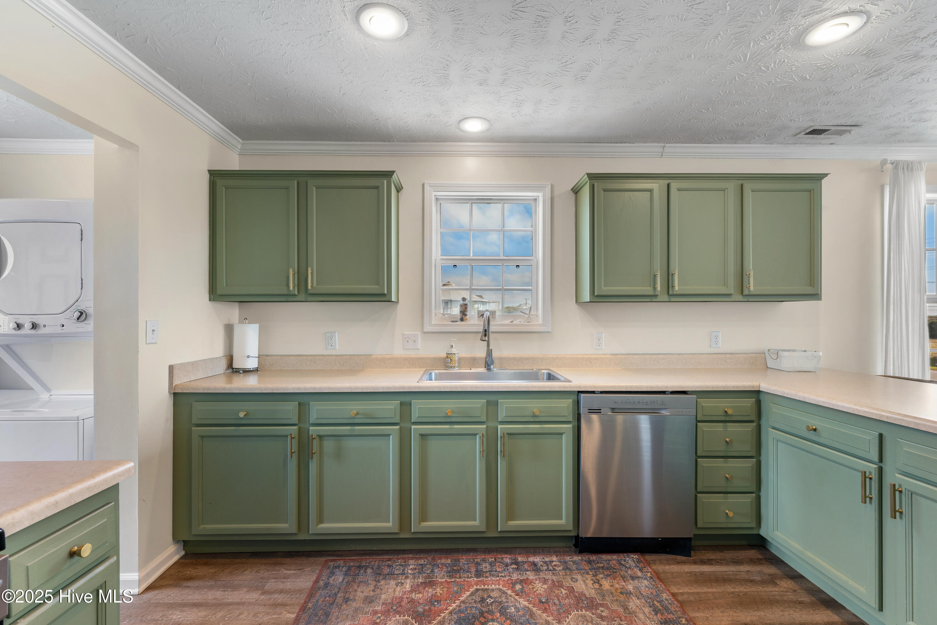 3505 Island Drive Property Photo 9