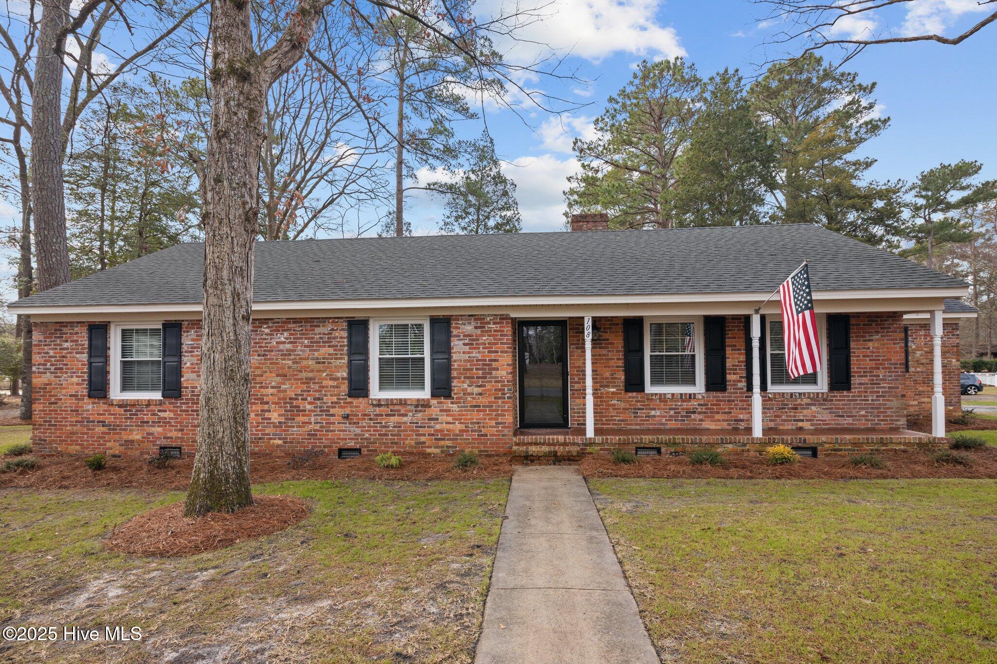 108 Ridgewood Circle Property Photo 2