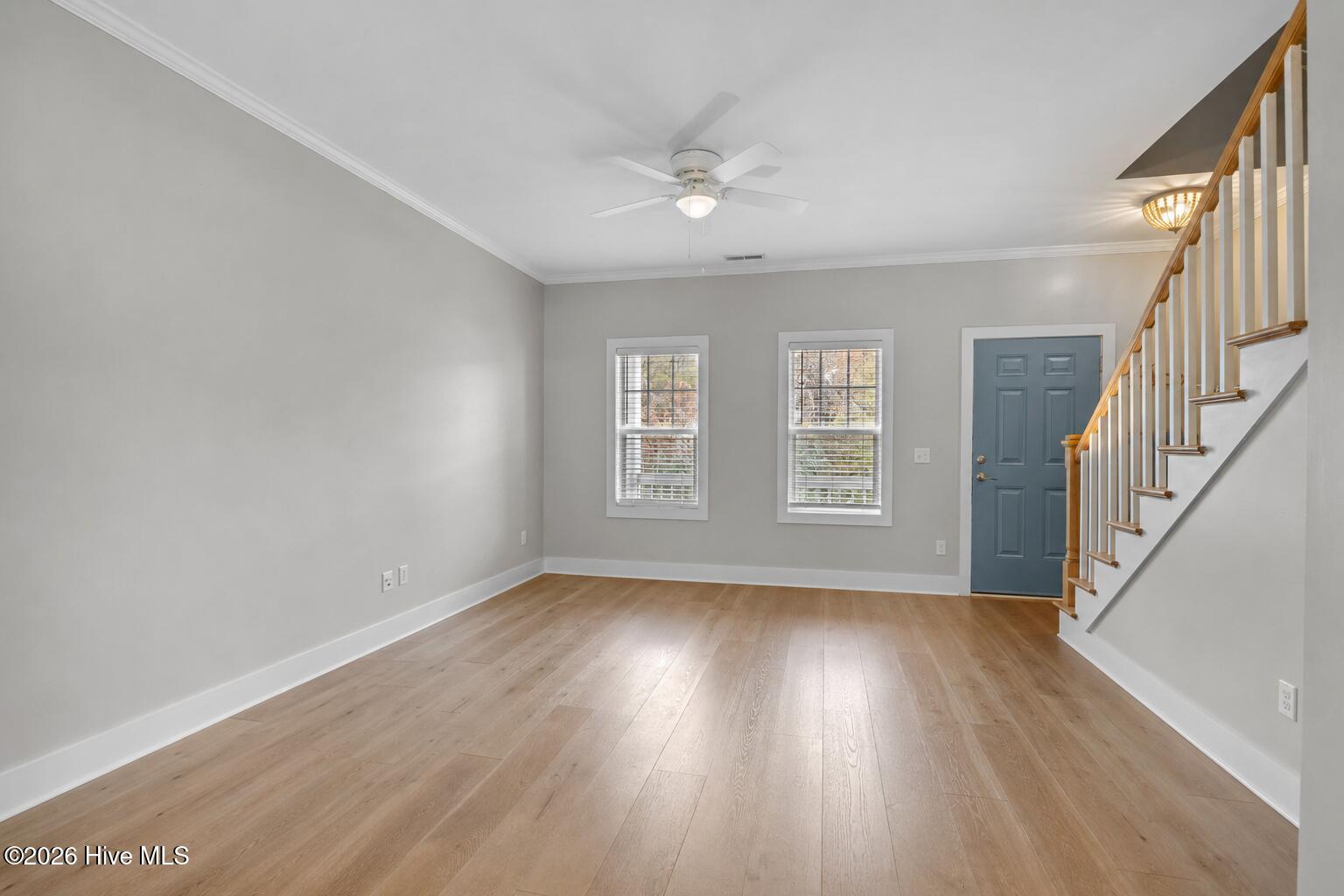1274 Charleston Common Drive Property Photo 4