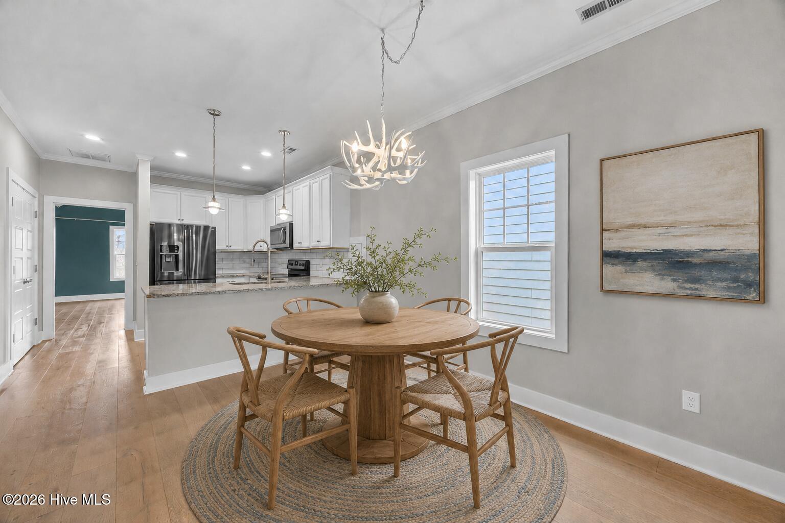 1274 Charleston Common Drive Property Photo 7