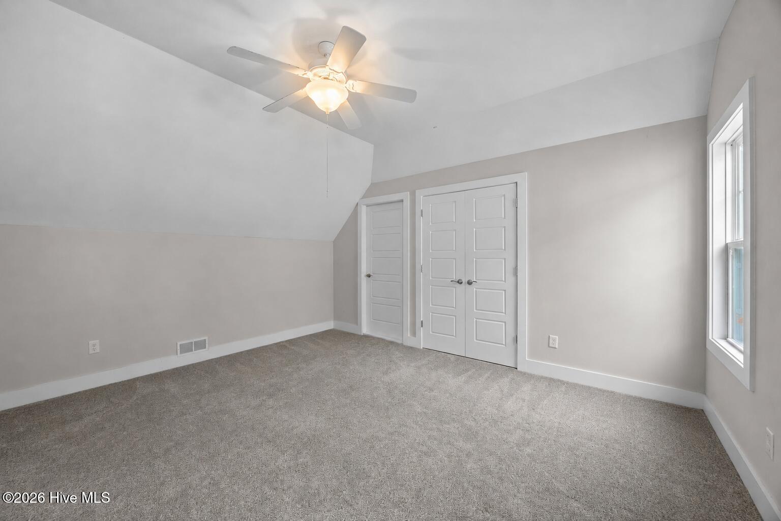 1274 Charleston Common Drive Property Photo 23