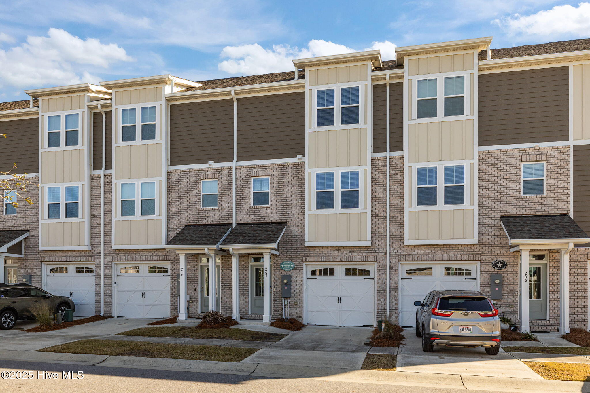 208 Gray Duck Drive Property Photo 1