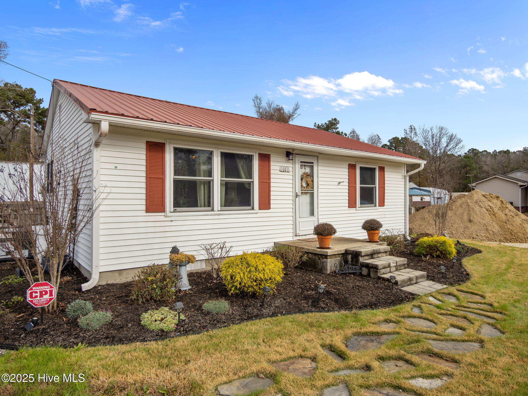 1697 Freedom Way Property Photo 3