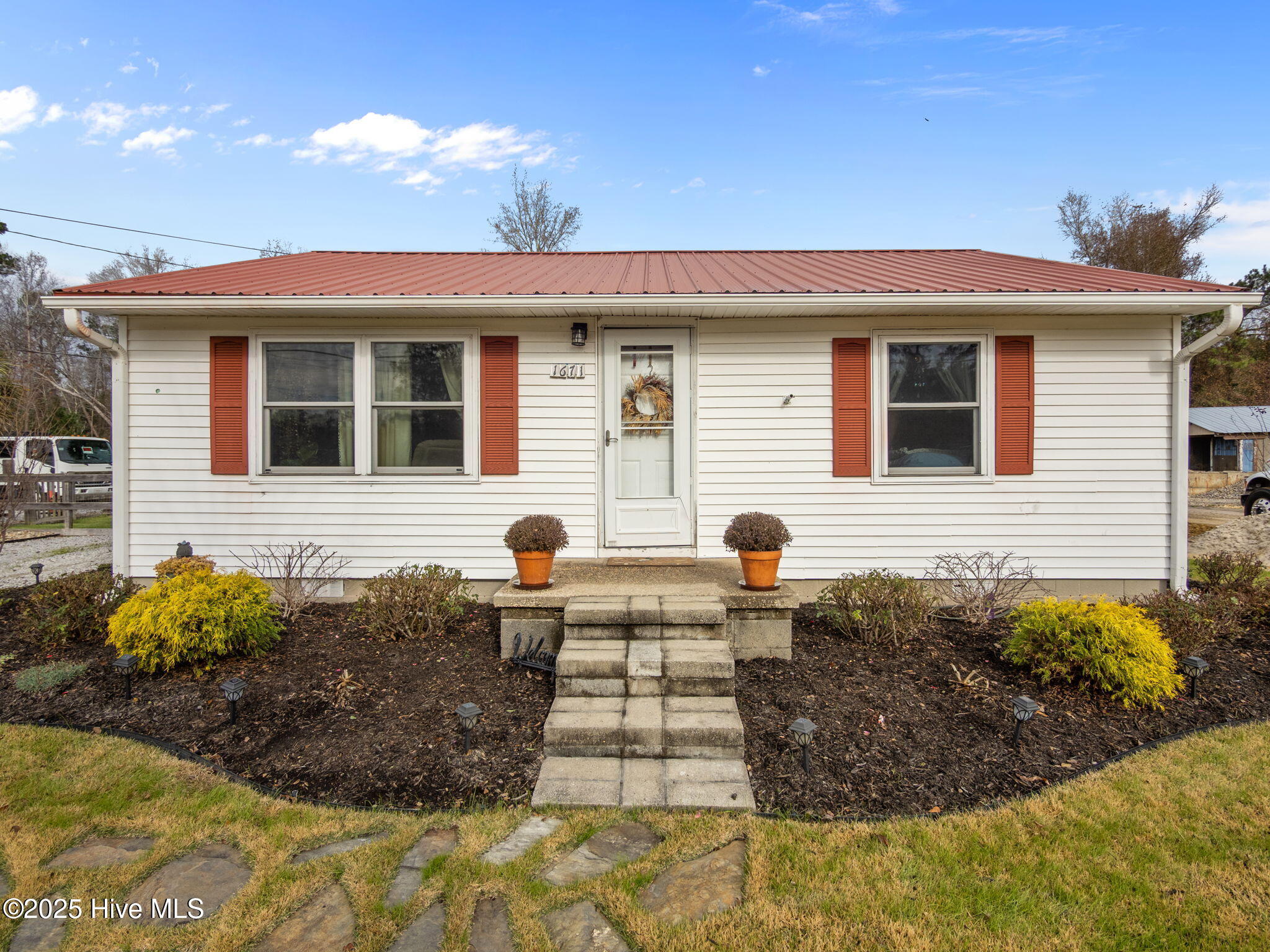 1697 Freedom Way Property Photo 4