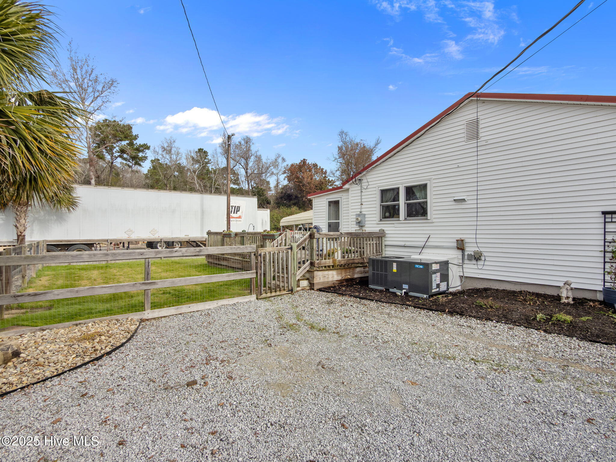 1697 Freedom Way Property Photo 33