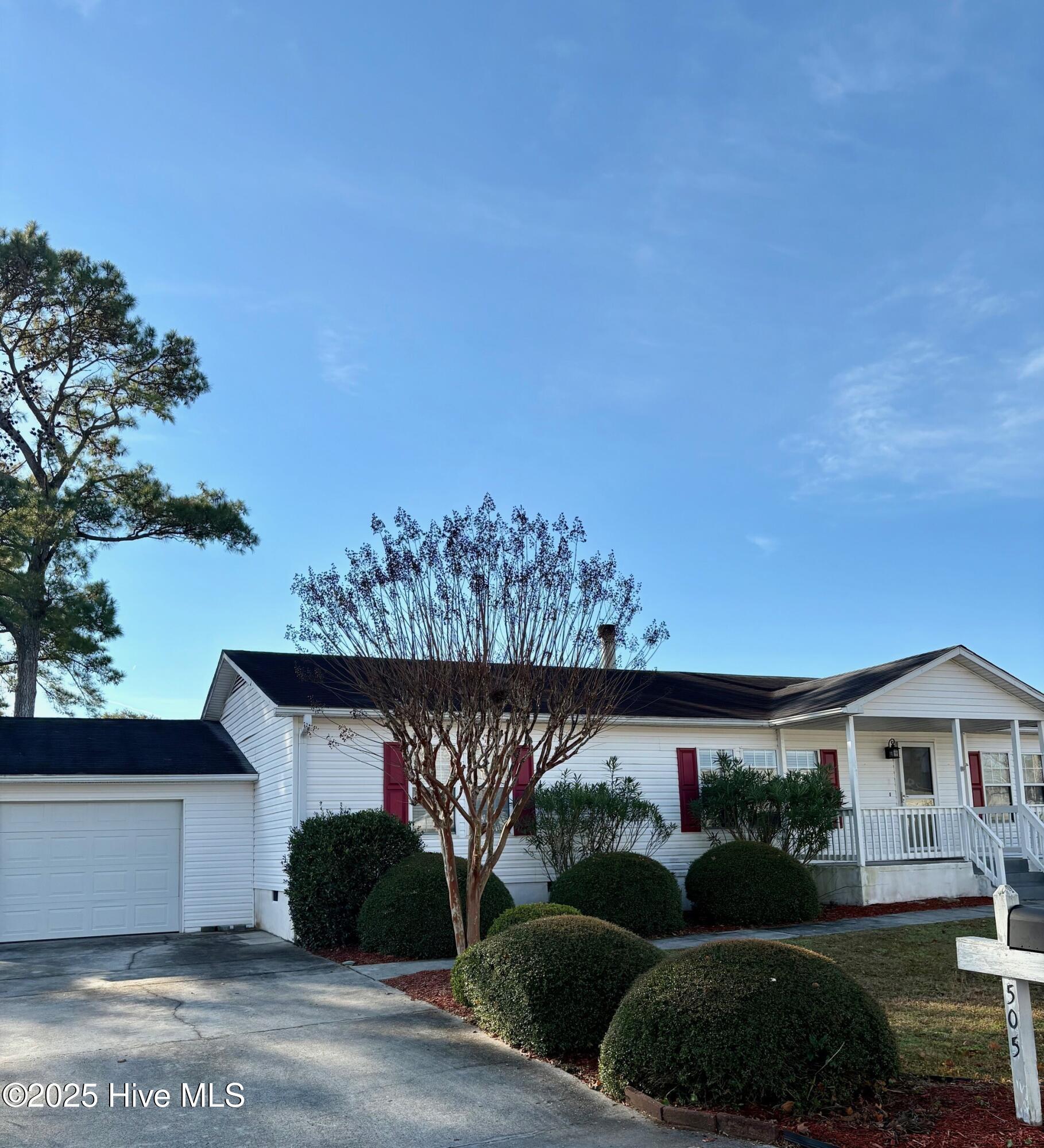 505 Capeside Drive Property Photo 1