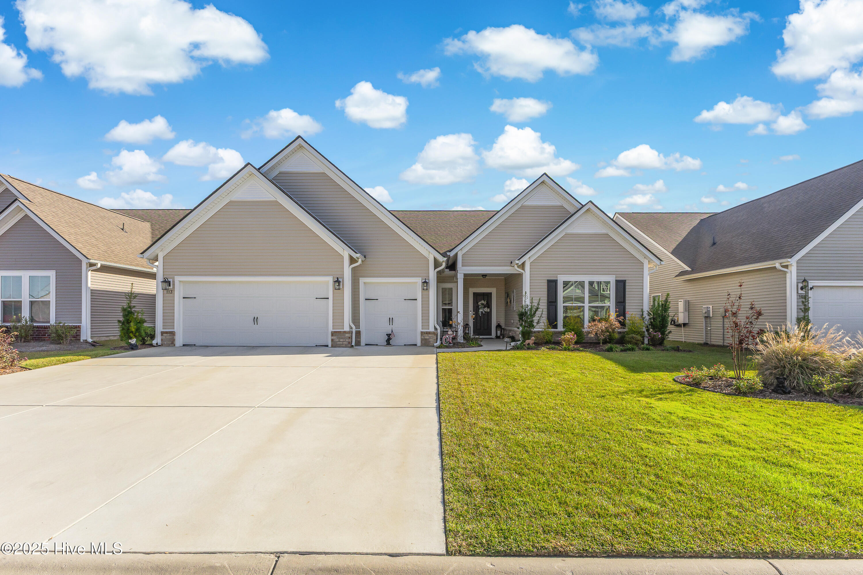 113 Eagle Claw Drive Property Photo 1